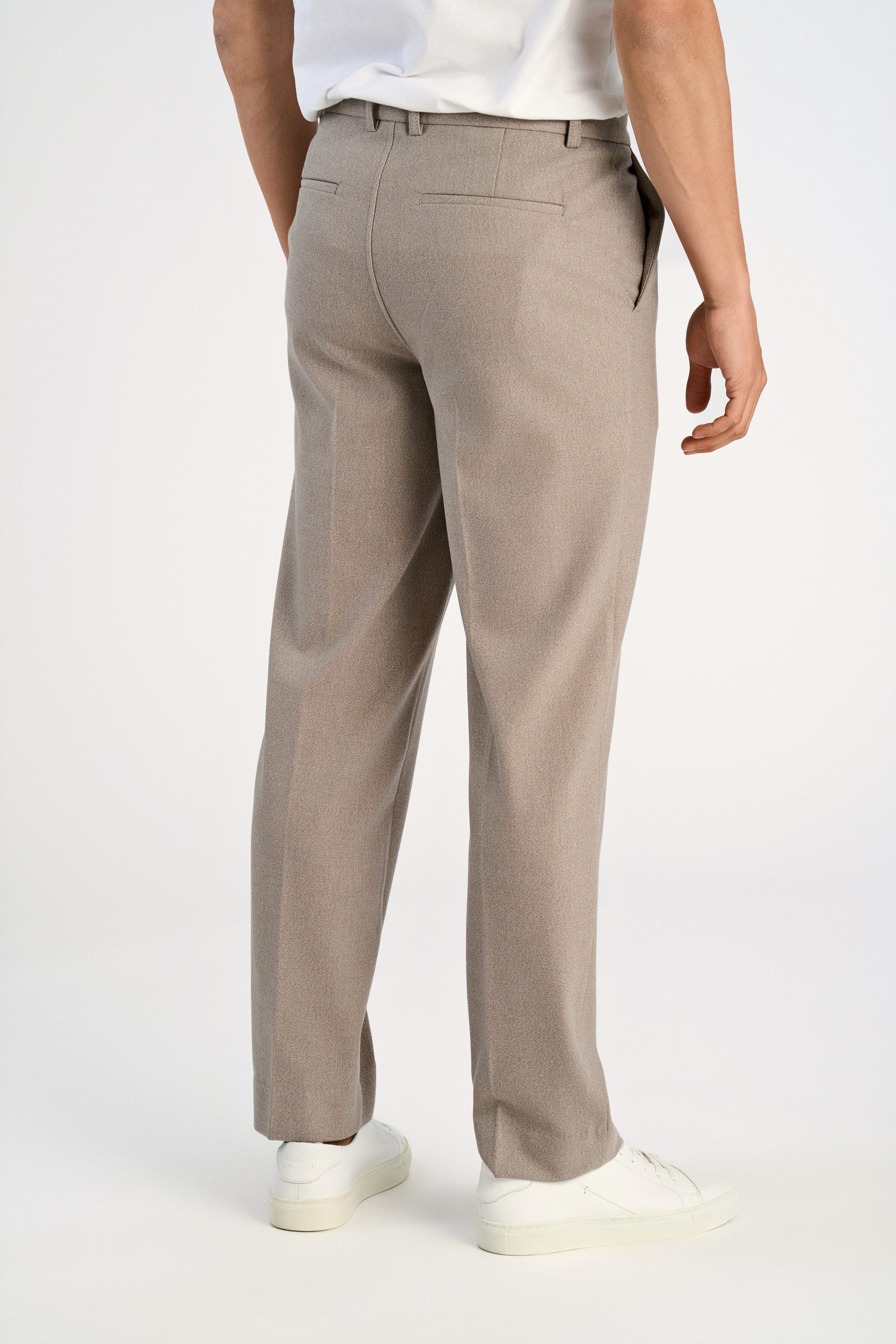 LINDBERGH Chinohose mit Bundfalte und Stretch günstig online kaufen