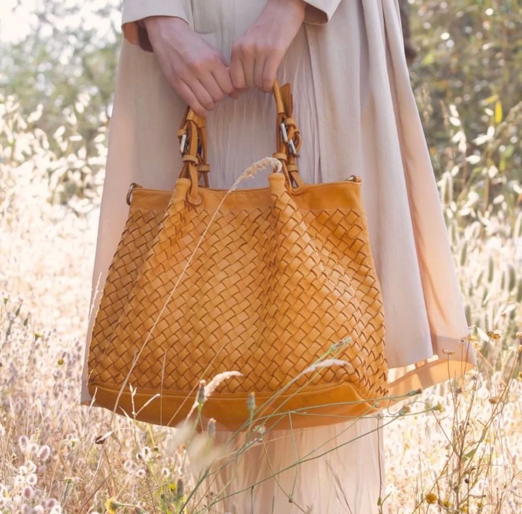 BZNA Handtasche Ronja Designer Umhängetasche Shopper, geflochtenes Leder