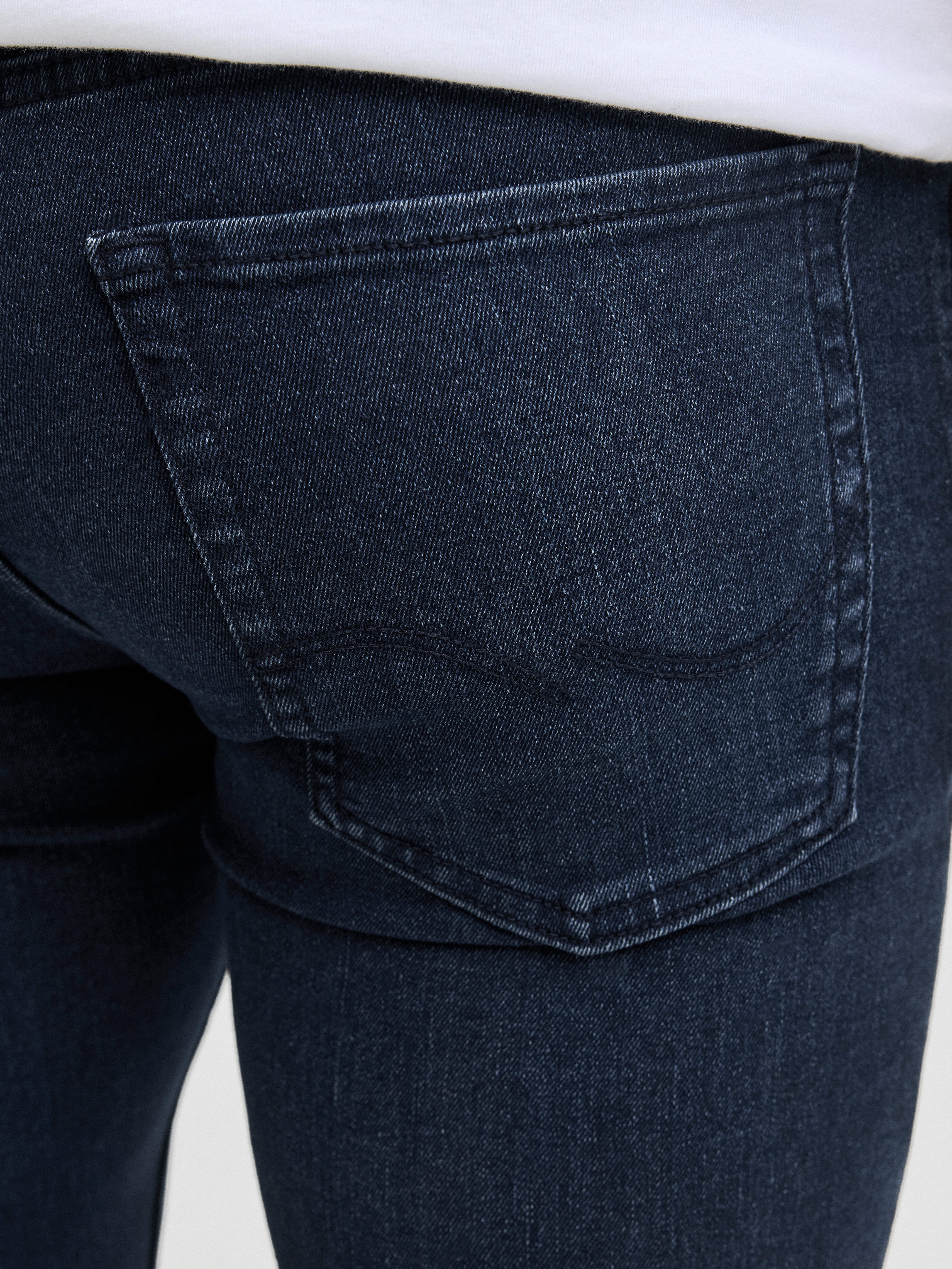 Jack & Jones Skinny-fit-Jeans JJILIAM Skinny Jeans mit Used-Waschung für schlanke Silhouette Abriebeffekte, modisch, skinny fit, Baumwollmischung