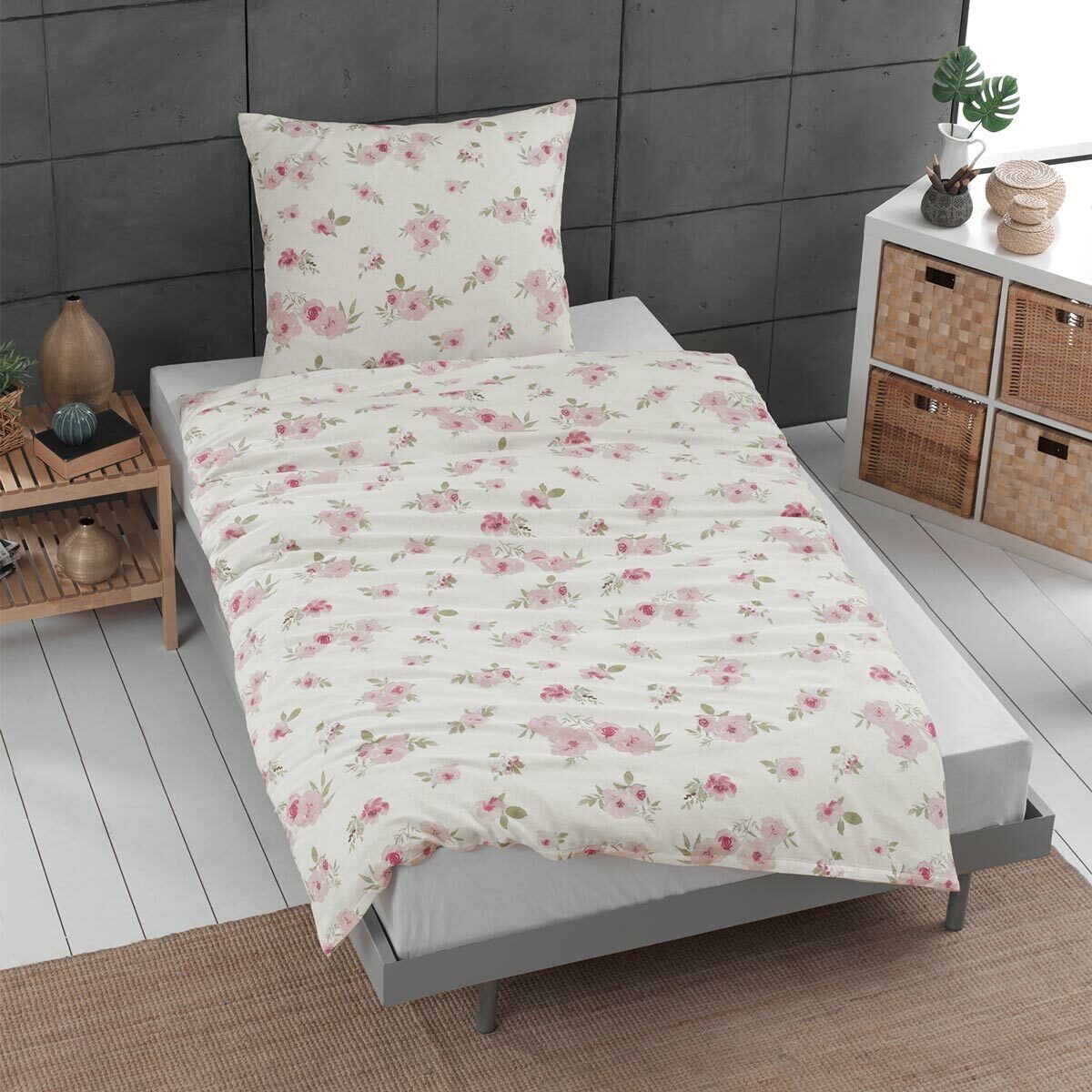 TRAUMSCHLAF Bettwäsche Rose, Flanell, 2 teilig, flauschig weiches, florales günstig online kaufen