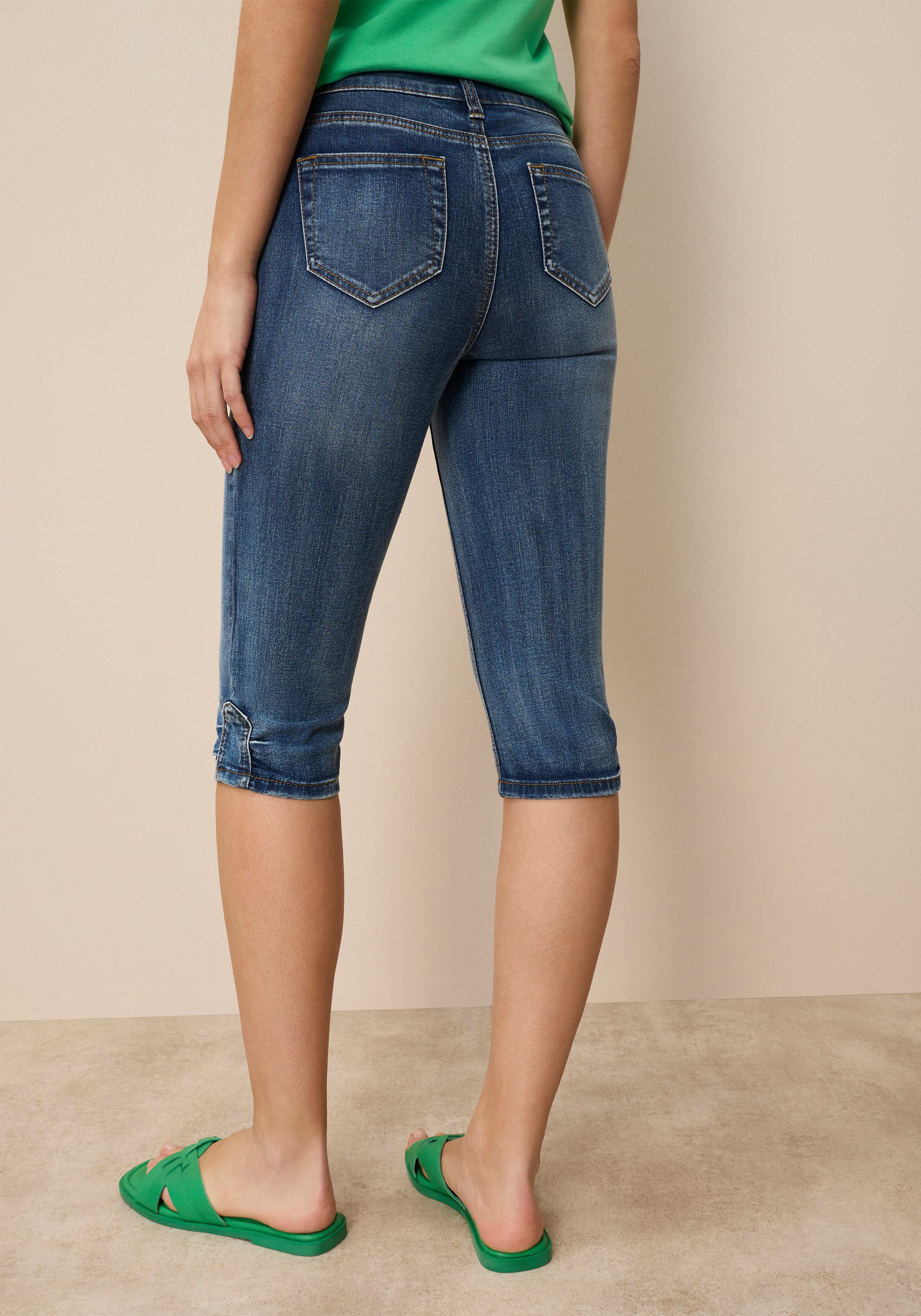 Arizona Caprijeans Skinny Fit, 3/4-Länge, mit Eingrifftaschen und Gesäßtaschen