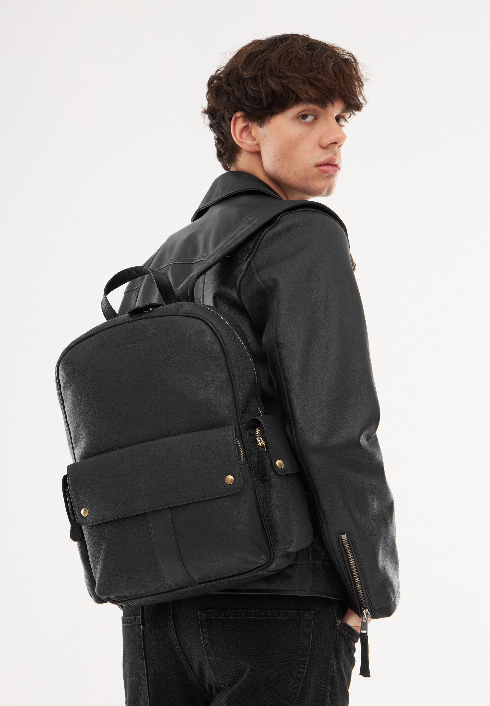 Bolongaro Trevor Rucksack CITY BACKPACK, Tragegriff oben, Verstellbare Träger, Vordertasche mit Druckknopf