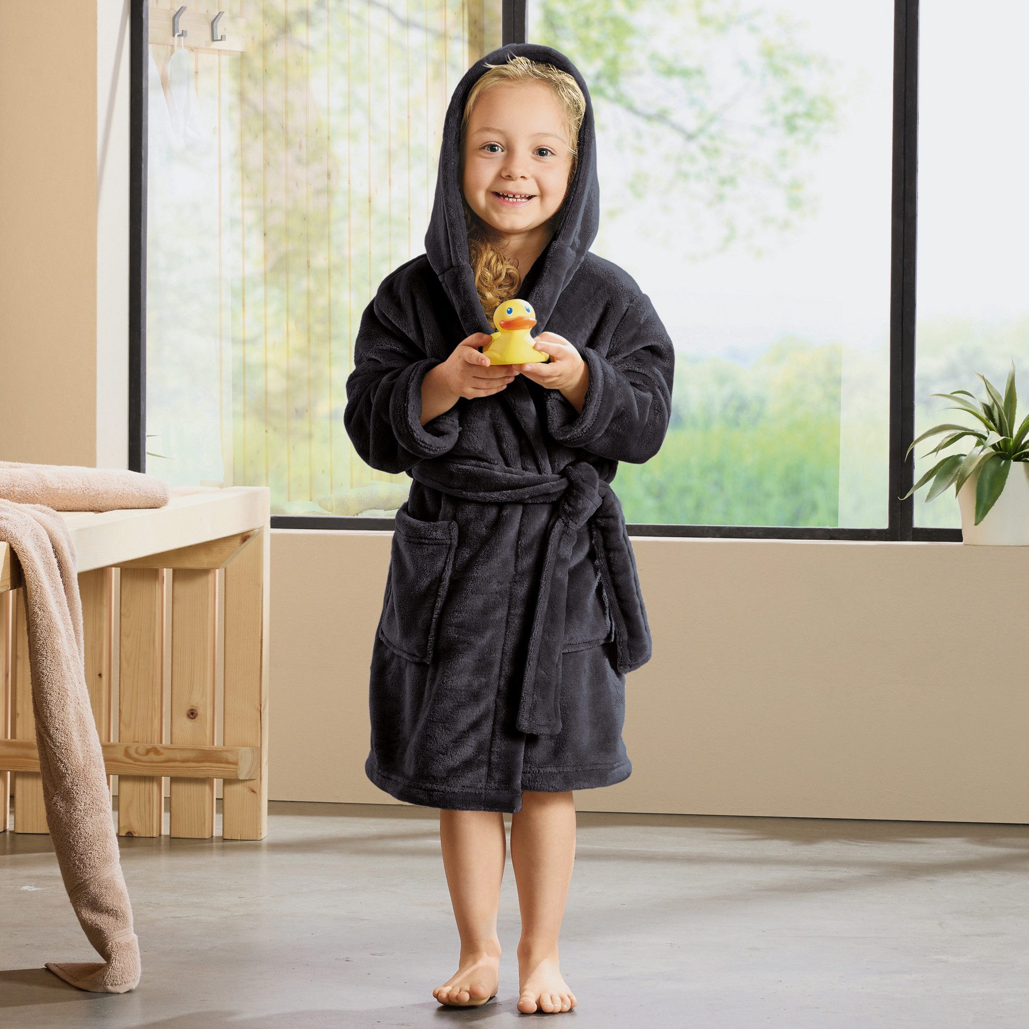 REDBEST Kinderbademantel Kinder-Bademantel "Perris" mit Kapuze, Rückenlänge: 63 cm, Fleece, mit Kapuze/mit Aufsatztasche:, default, Fleece Uni – Bild 3 von 3