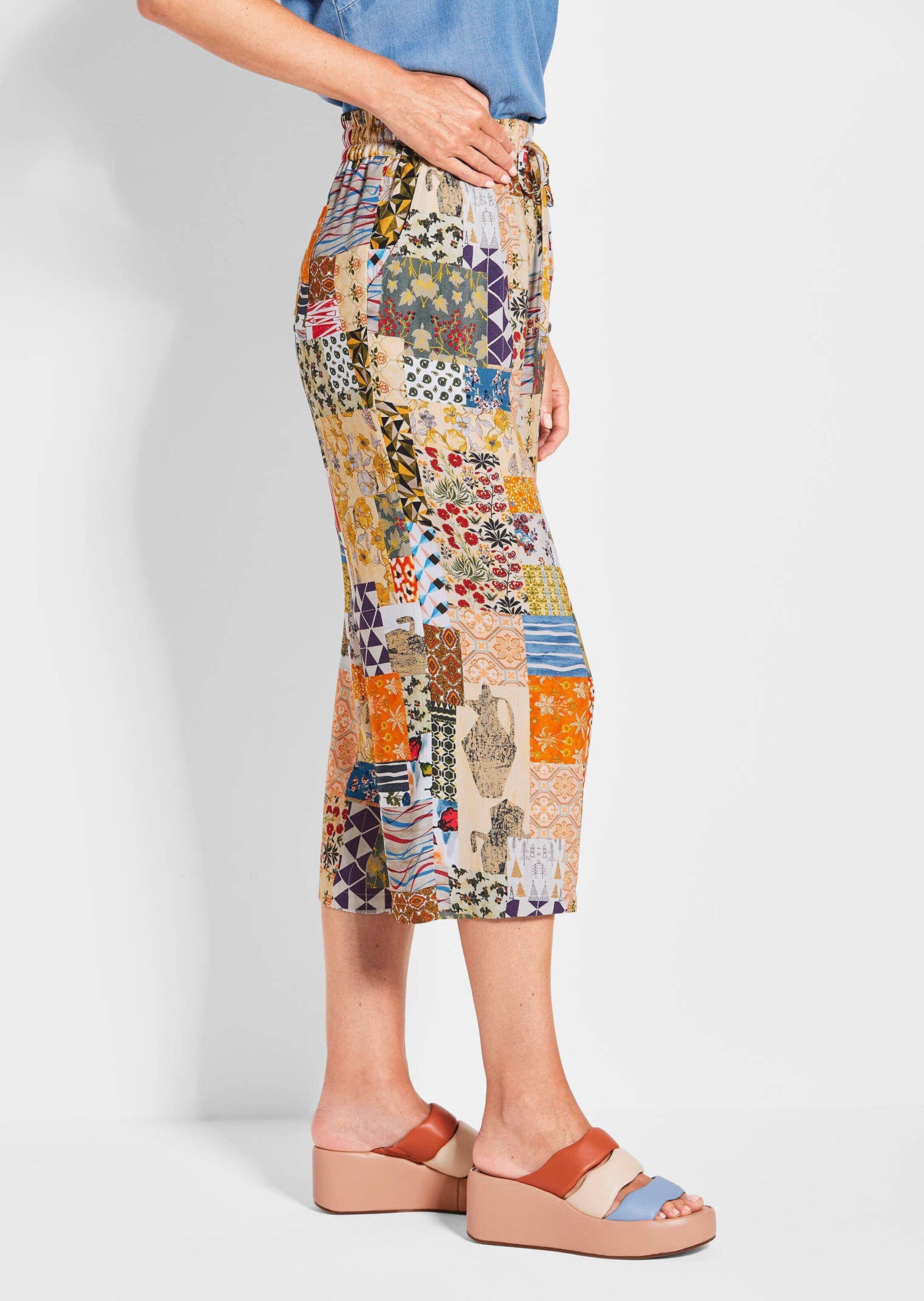 GOLDNER Schlupfhose Kurzgröße: Stoffhose mit Patchwork-Muster Viskosehose mit Schlupfbund, Bindeband, Taschen und 7/8-Länge