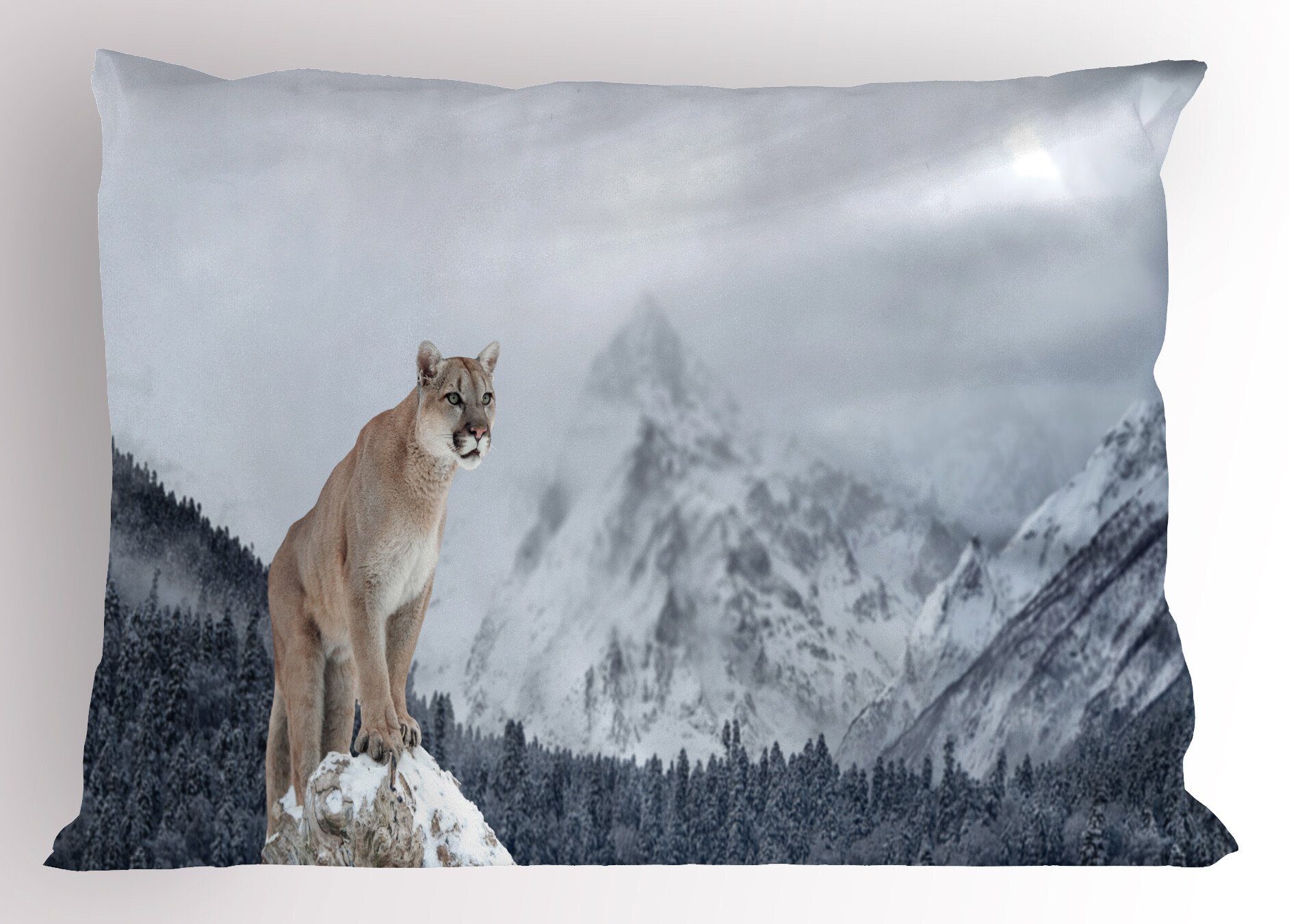 Size Gedruckter und Snowy Puma (1 Dekorativer Stück), Winter Abakuhaus King Mountains Standard Kissenbezug, Kissenbezüge