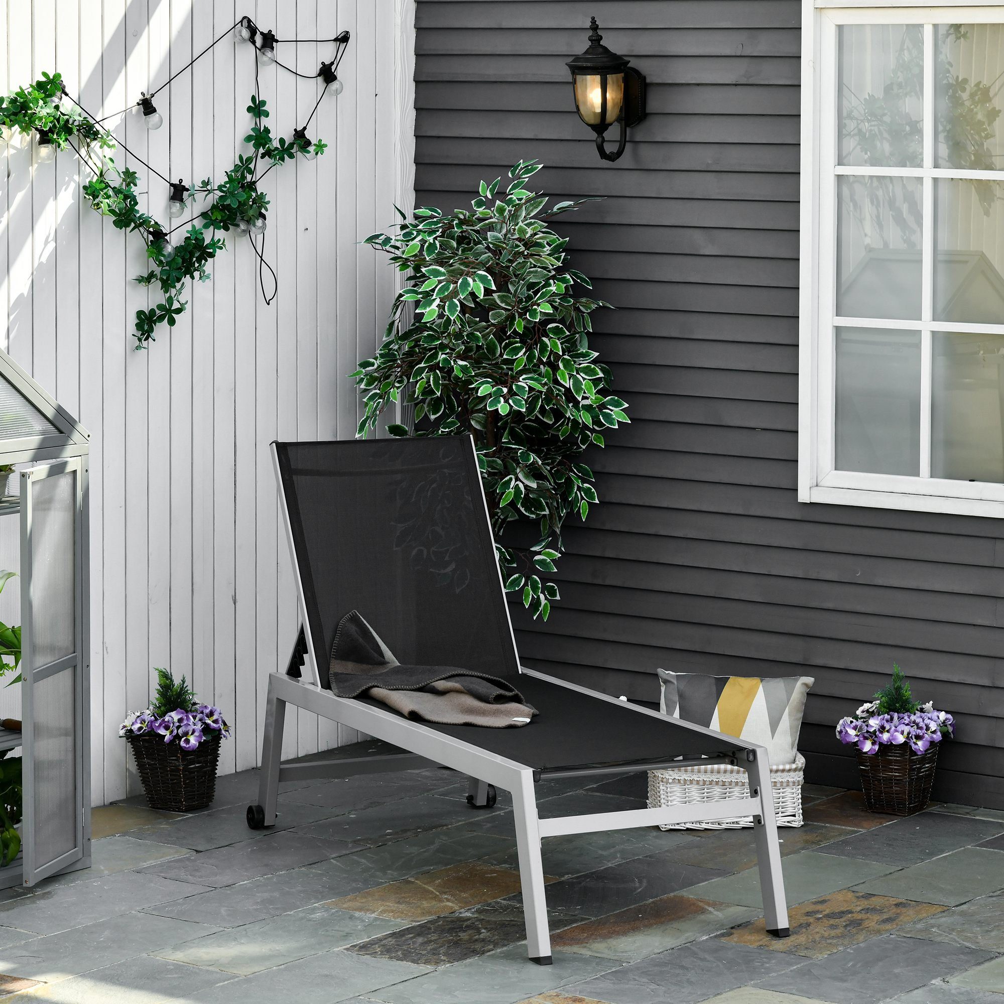 Outsunny Gartenliege Sonnenliege mit Rückenlehnen, Sitzmöbel, 1 St., Gartenmöbel, Aluminium, Schwarz, 169 x 65 x 102 cm