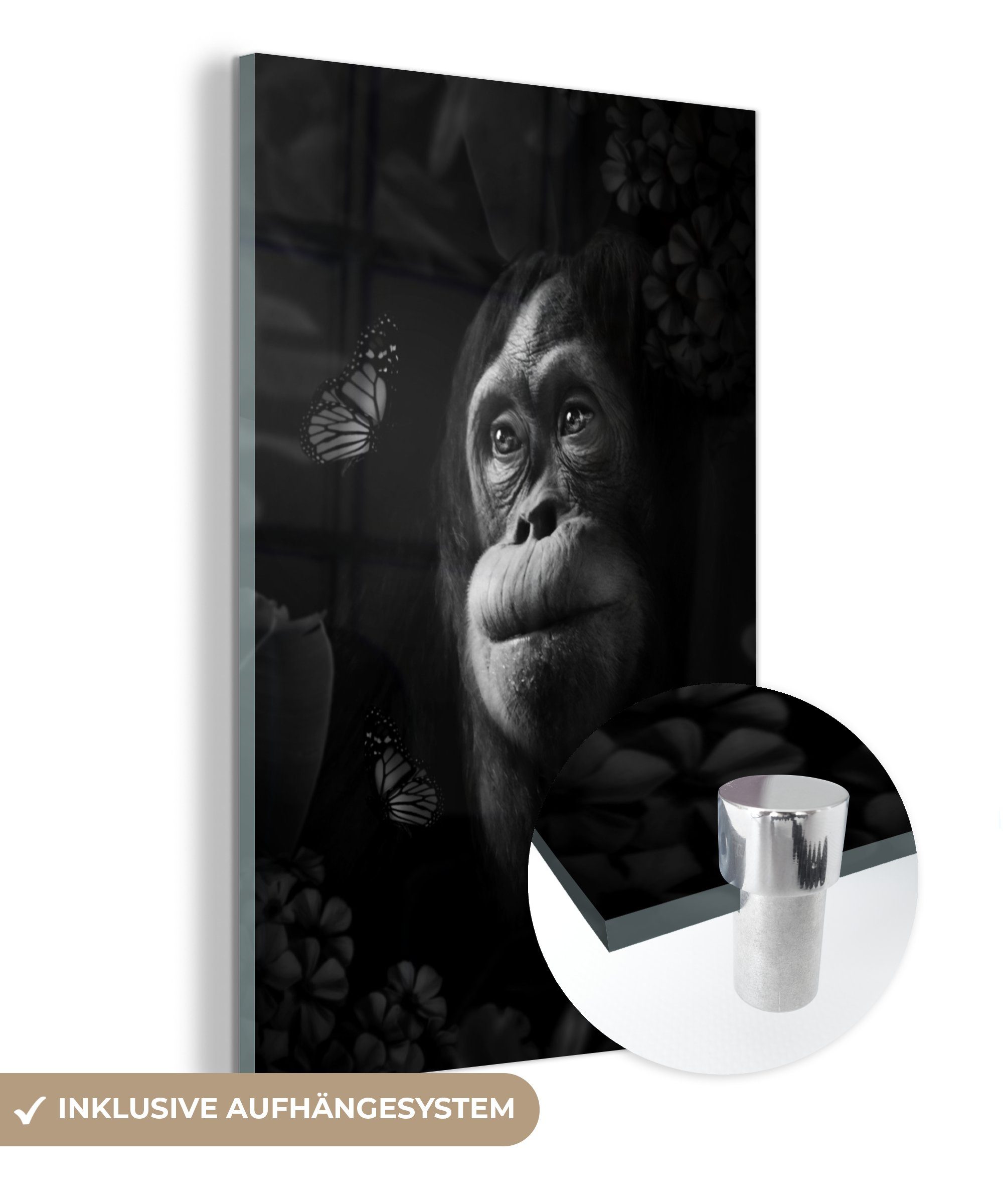 MuchoWow Acrylglasbild Affe schaut sich Schmetterlinge im Dschungel an - schwarz und weiß, (1 St), Glasbilder - Bilder auf Glas Wandbild - Foto auf Glas - Wanddekoration bunt
