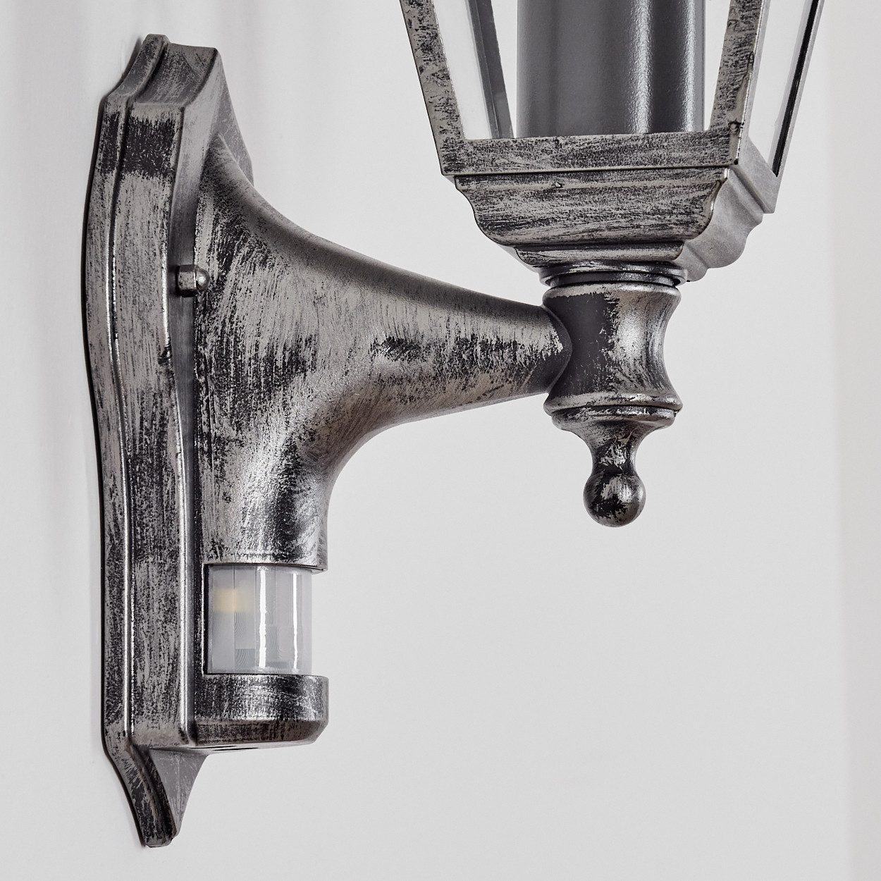 hofstein Außen-Wandleuchte Außenwandlampe m. Bewegungsmelder aus Metall/Glas, Schwarz/Silber/Klar, ohne Leuchtmittel, Wandleuchte außen im Vintage/Antik/Landhaus-Design, E27, IP44