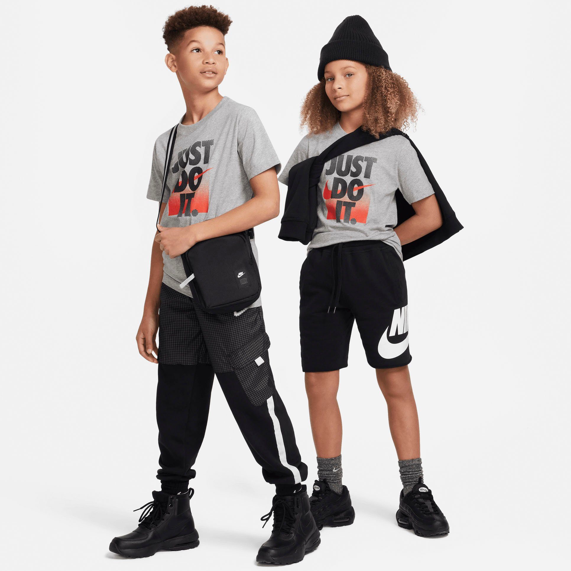 Nike Sportswear T-Shirt grau T-Shirt Kids' Big