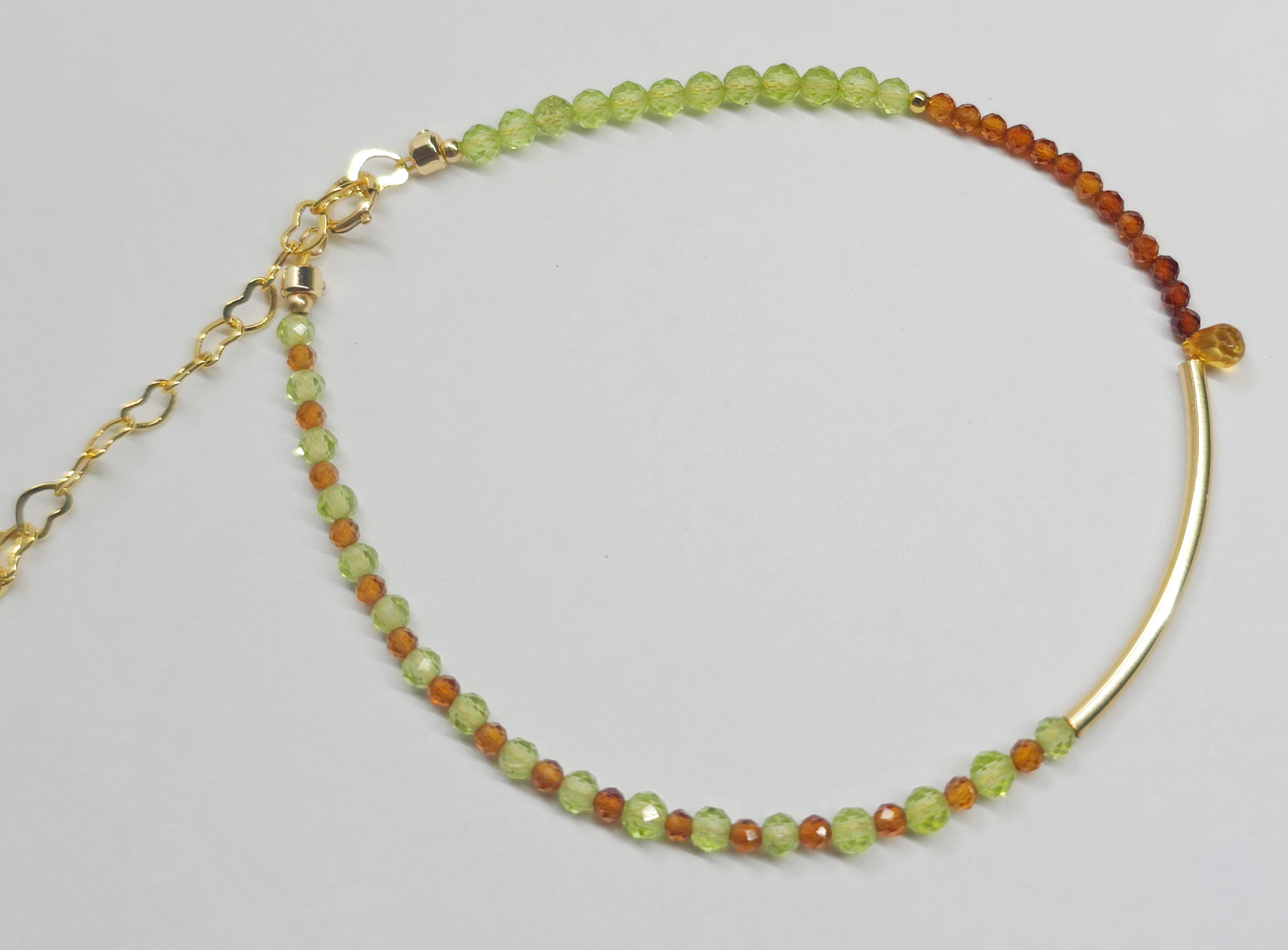GOLDEN Charm-Armband Feines Peridot & Orange Granat Armband mit Citrin, 14K Gold Filled