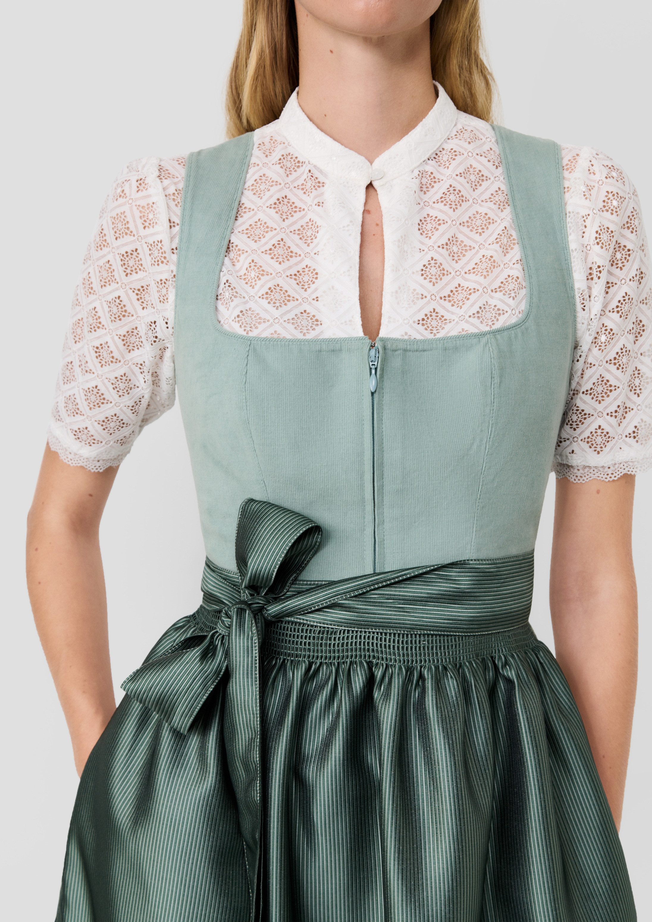 s.Oliver Midikleid Kleid Dirndlkleid mit Schürze