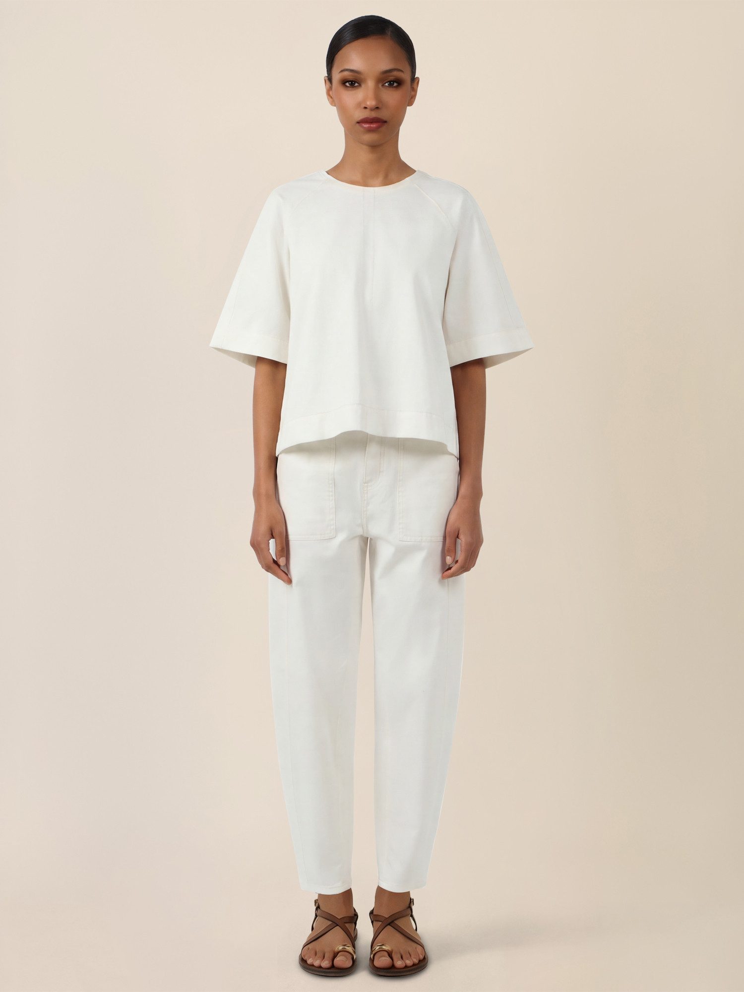 Apart Kurzarmbluse mit Rundhalsausschnitt und kurzen Ärmeln