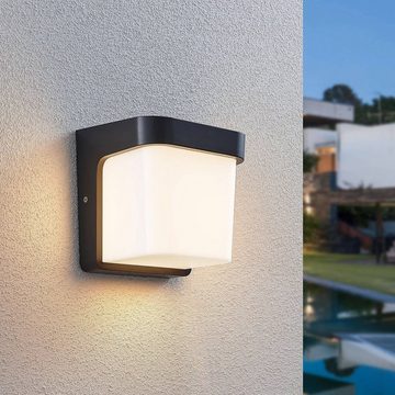 Lindby LED Außen-Wandleuchte Adenike, LED-Leuchtmittel fest verbaut, warmweiß, Modern, Polycarbonat, ABS, dunkelgrau (RAL 7024), weiß, 1 flammig