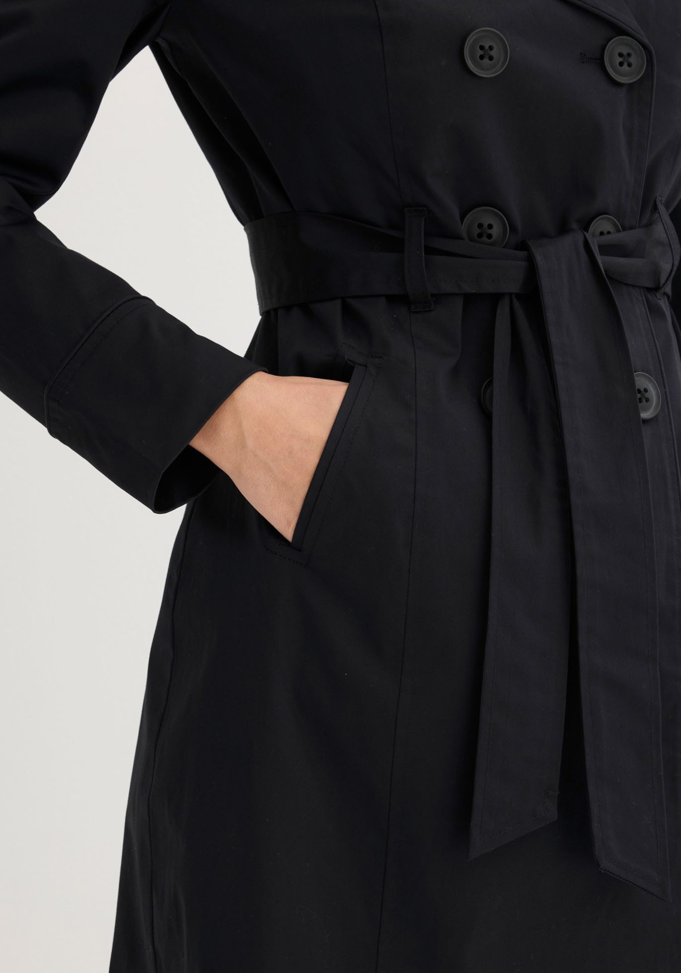 bonprix Trenchcoat mit abnehmbarem Bindegürtel, 2-Reiher