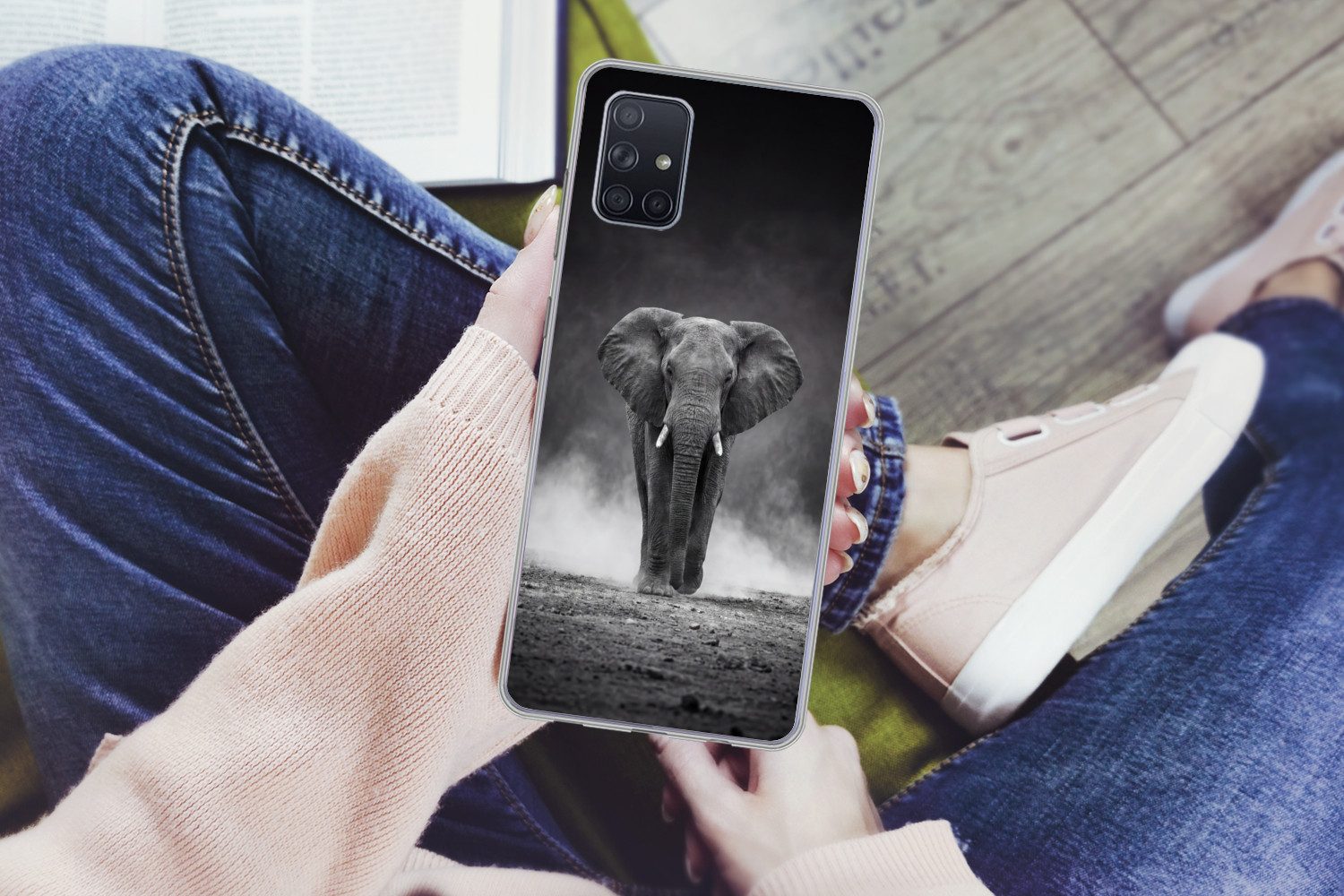 MuchoWow Handyhülle für Samsung Galaxy A51 Elefant - Schwarz - Weiß - Rauch, Smartphone-Bumper, Print, Handy Schutzhülle Dünn