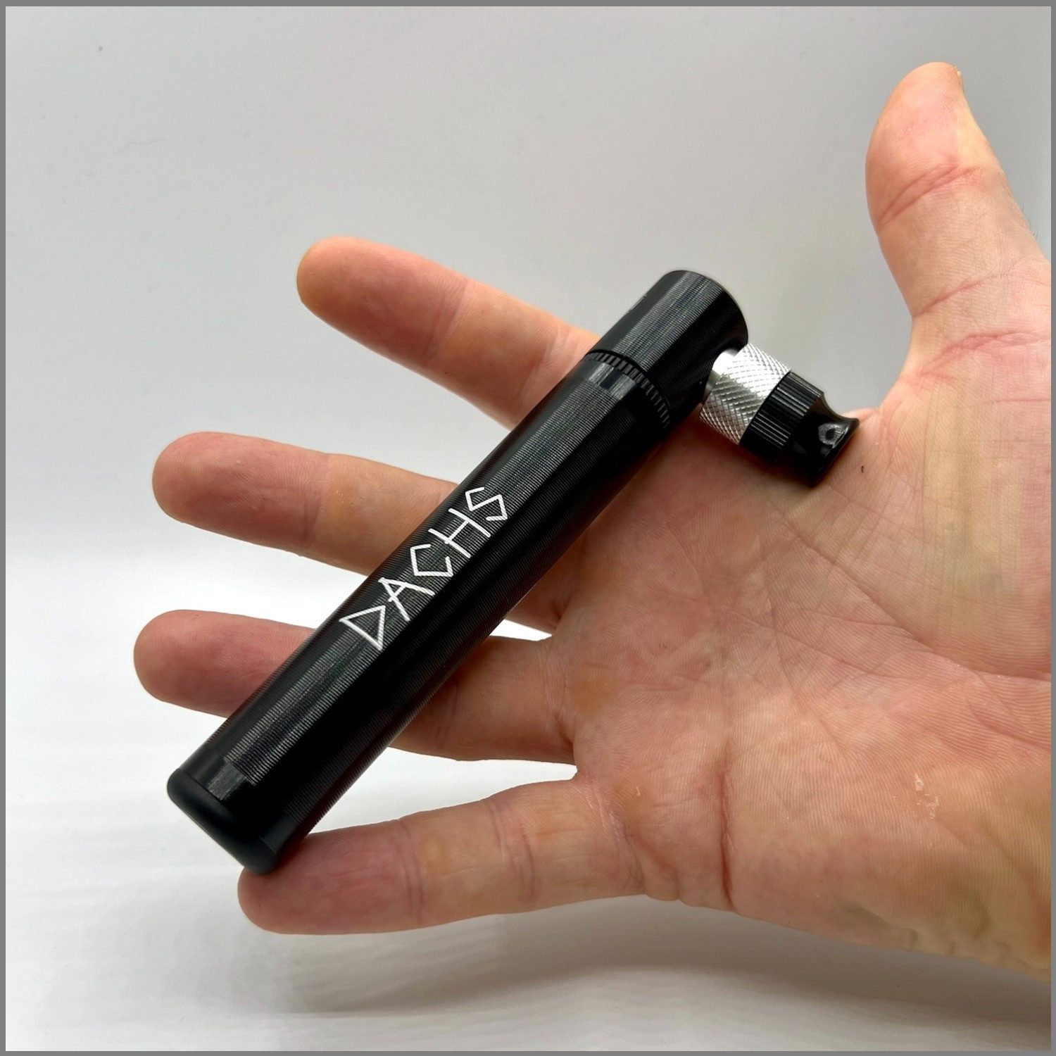 Dachs Sport Fahrradpumpe DACHS Mini-Fahrradpumpe - Hochdruck-Luftpumpe mit Halterung