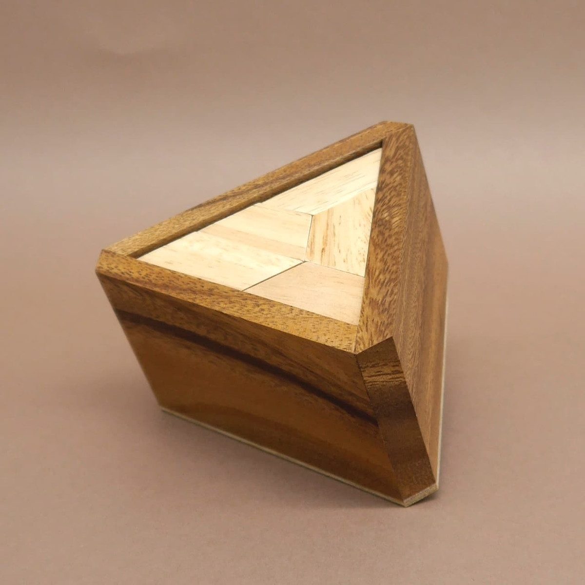 ROMBOL Denkspiele Spiel BERMUDA-DREIECK - faszinierendes Rätsel, Knobelspiel, Holzpuzzle