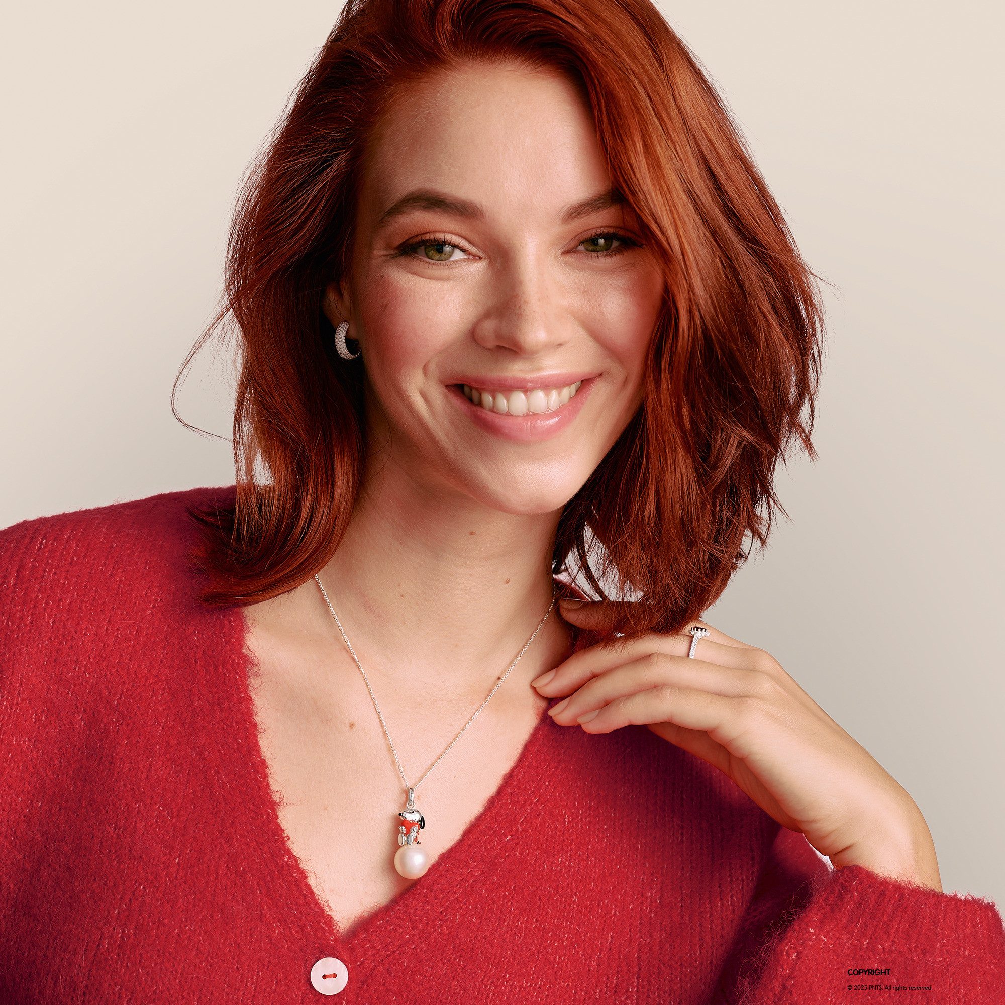 THOMAS SABO Kettenanhänger THOMAS SABO x Peanuts Anhänger Snoopy mit Herz auf Schneeball, mit Perle (imitiert)