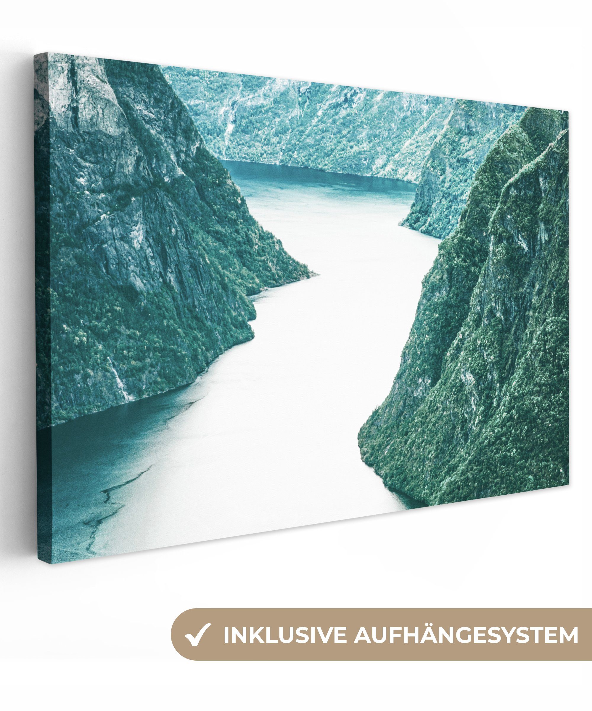 OneMillionCanvasses® Leinwandbild Natur - Berge - Grün - Fluss, (1 St), Wandbild Leinwandbilder, Aufhängefertig, Wanddeko, 30x20 cm