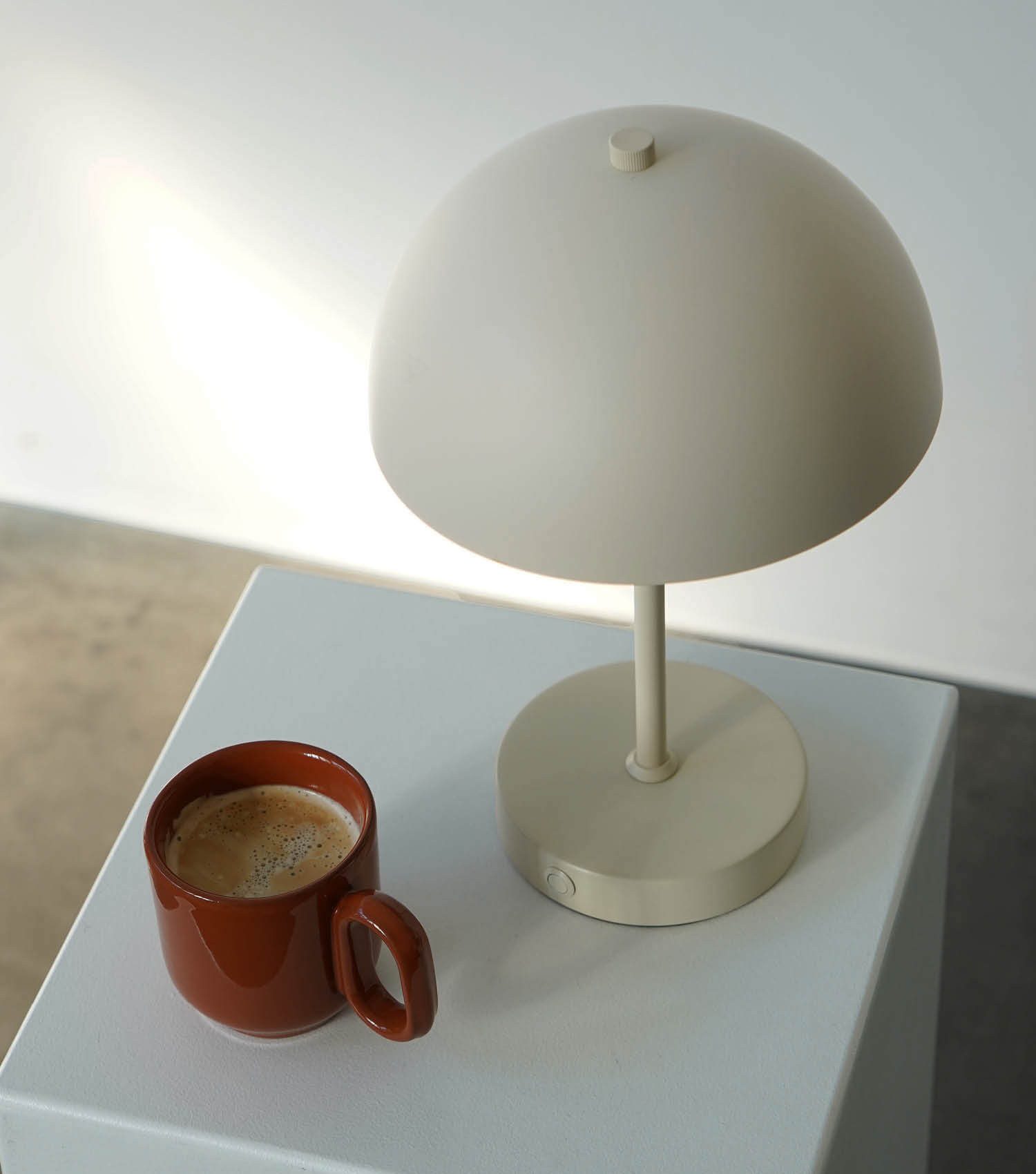 mokebo Tischleuchte Der Leuchtturm, Warmweiß, Tischlampe kabellos, aufladbar, dimmbare vintage LED-Lampe mit Akku