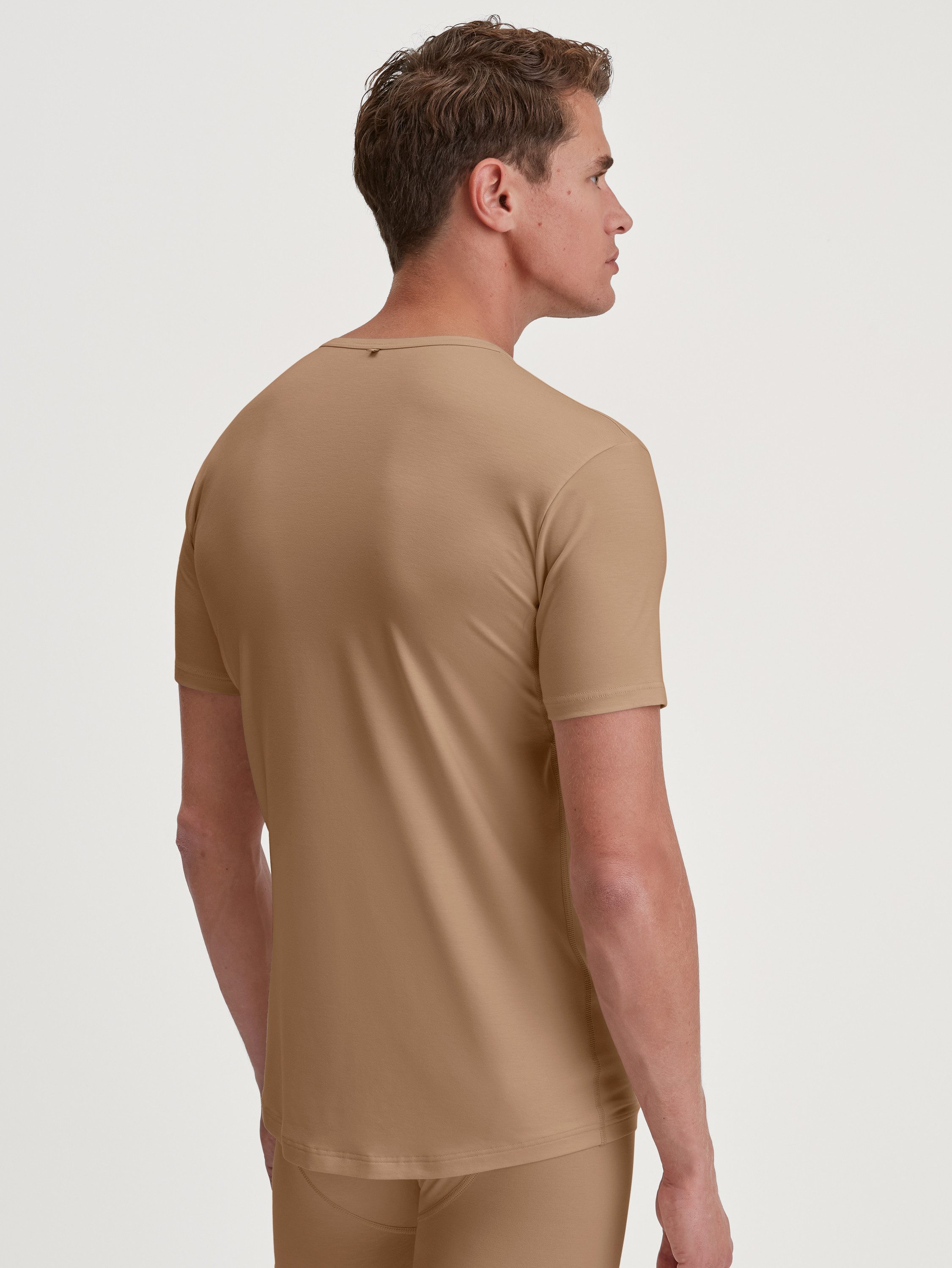 CALIDA Unterziehshirt Natural Cooling Herren (1-St) feuchtigkeitsregulierend, ideal für empfindliche Haut, längerer Rücken