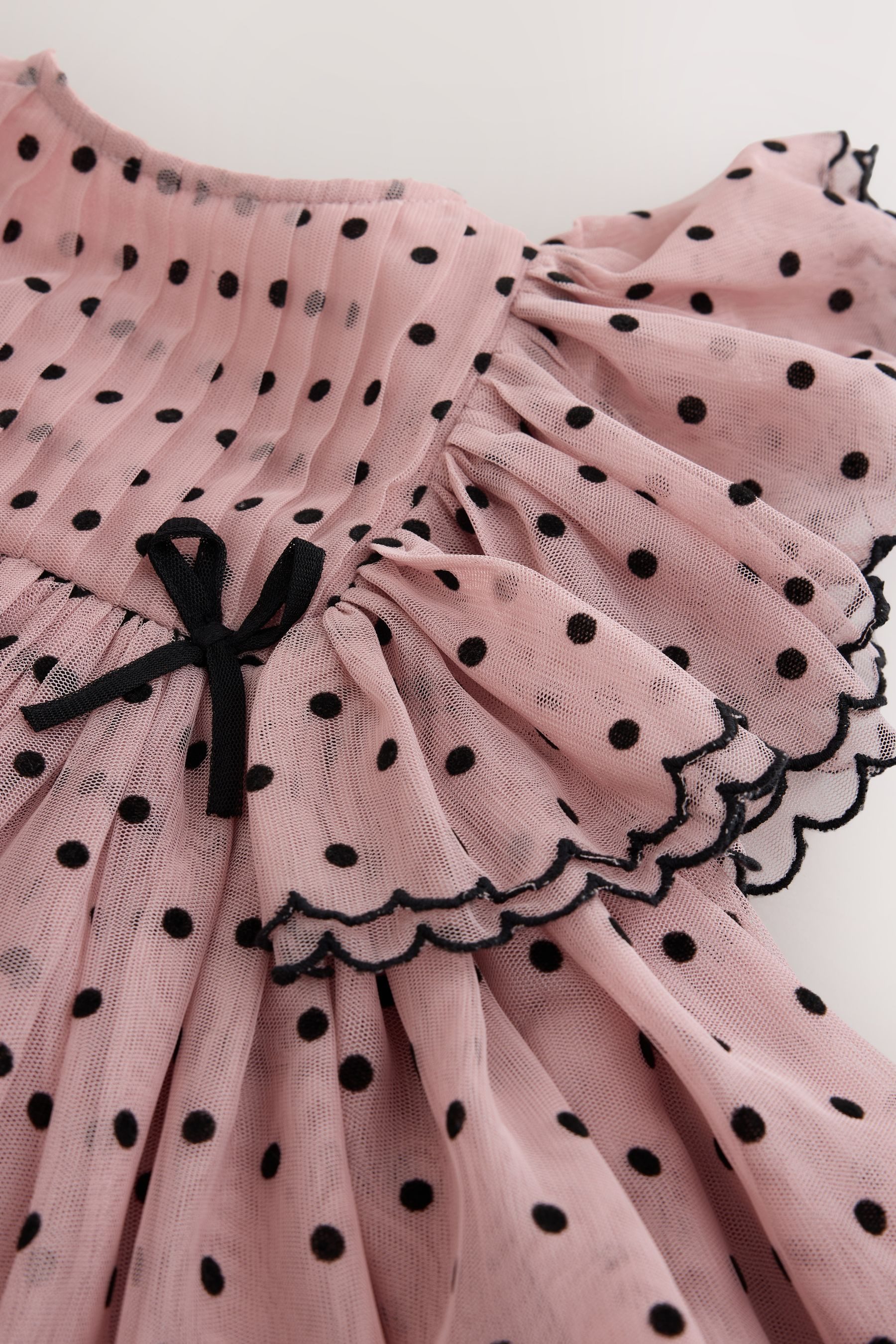 Next Partykleid Festliches Kleid mit Rüschenärmeln (1-tlg)