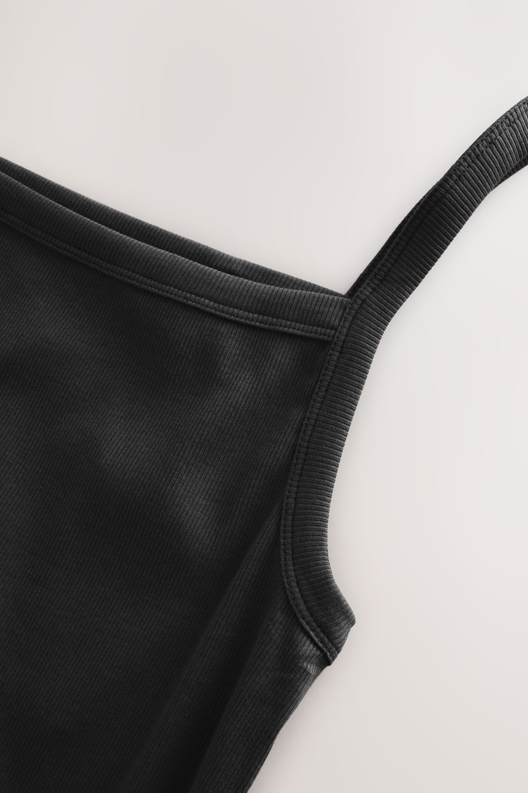 Next Trägerkleid Geripptes Maxikleid mit schmalen Trägern (1-tlg) günstig online kaufen