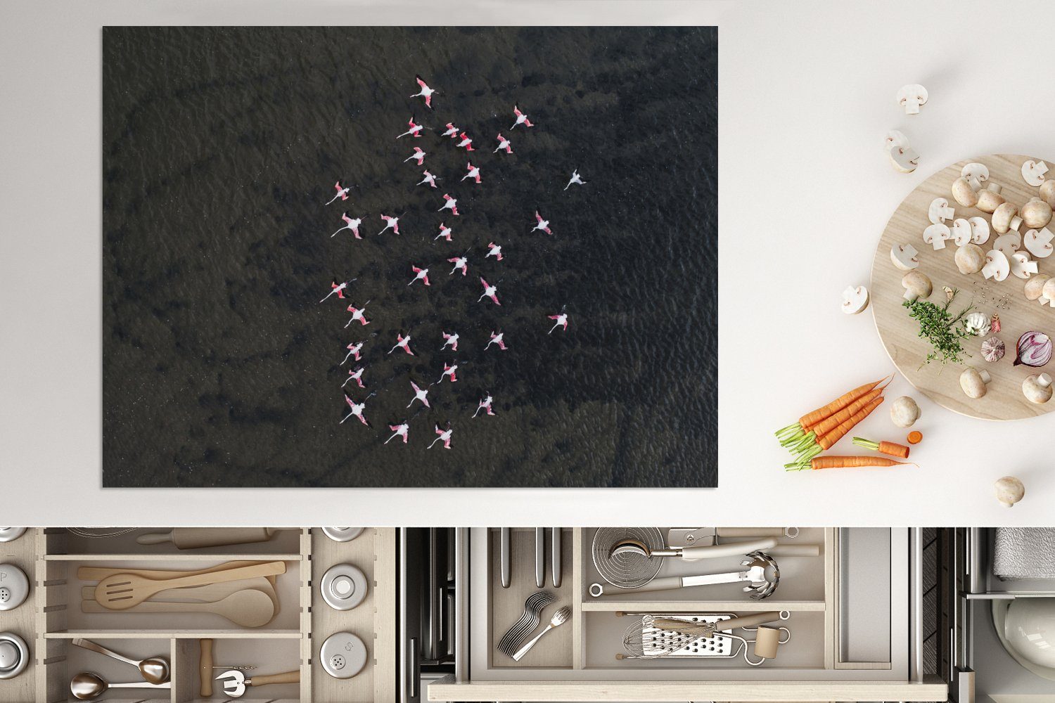 Flug in über dem nutzbar, MuchoWow der, Vinyl, Frankreich Gebiet Ceranfeldabdeckung (1 von Gruissan Flamingos cm, Herdblende-/Abdeckplatte Mobile aus 70x52 Arbeitsfläche tlg), im