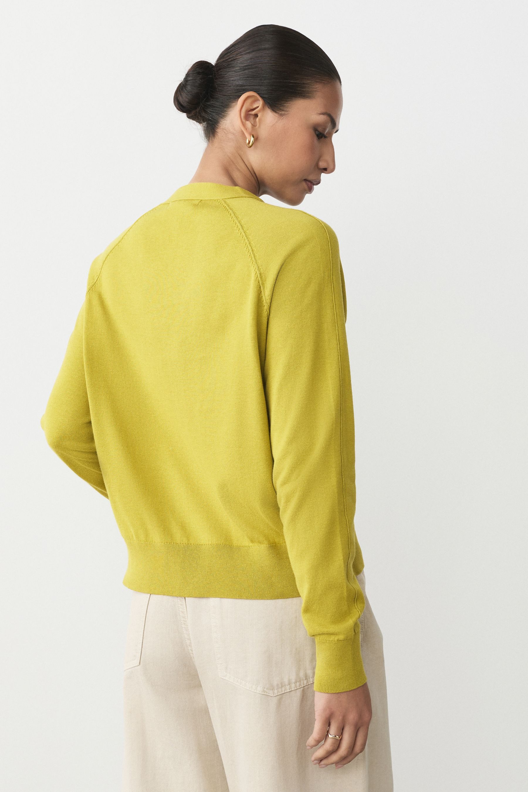 Next Strickjacke Strickjacke mit V-Ausschnitt, Kurzgröße (1-tlg) günstig online kaufen