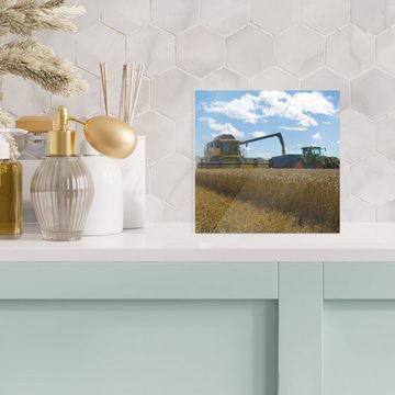 MuchoWow Acrylglasbild Traktor - Bauernhof - Landleben - Ernte - Getreide, (1 St), Glasbilder - Bilder auf Glas Wandbild - Foto auf Glas - Wanddekoration