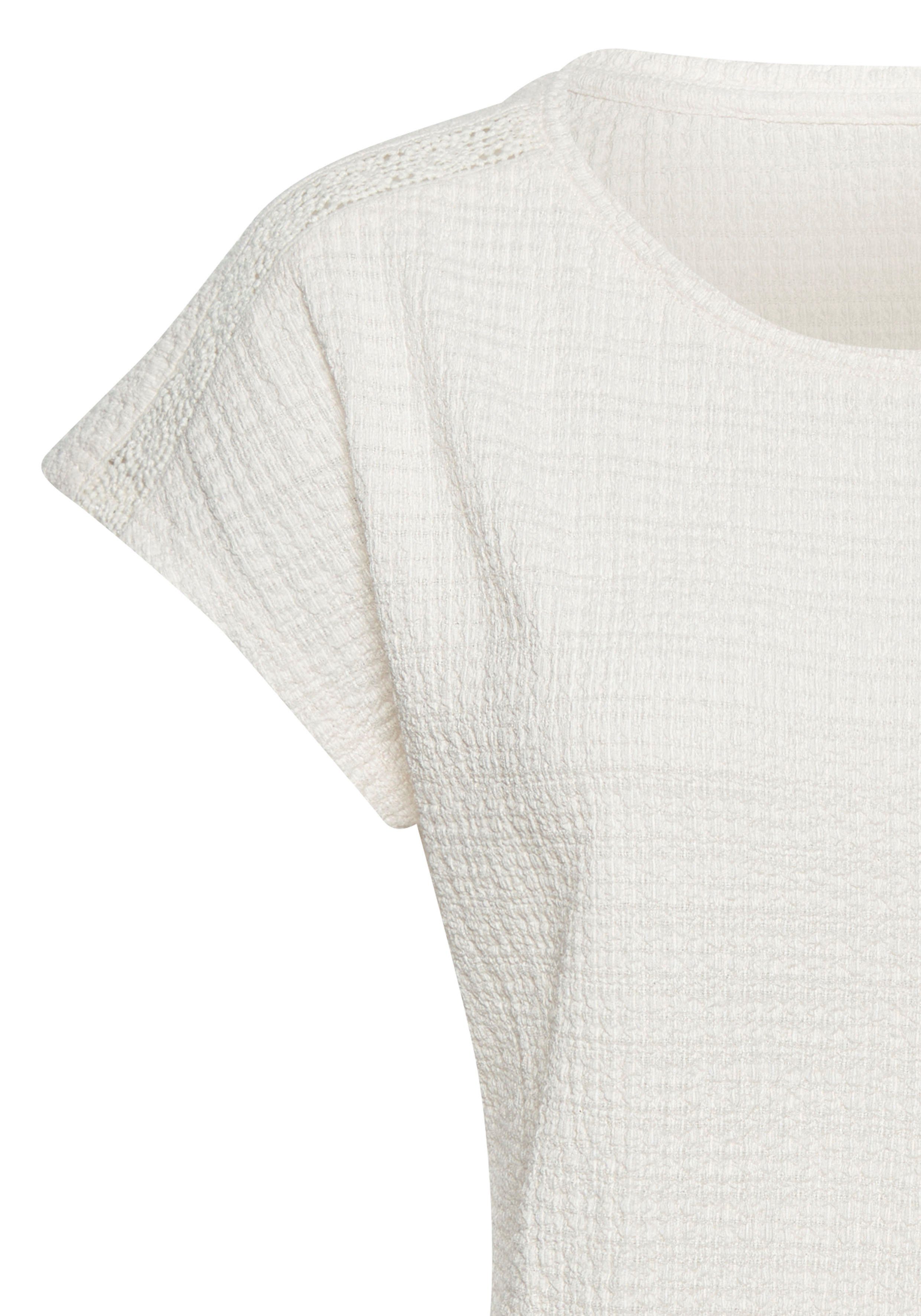 Vivance Kurzarmshirt mit sommerlichem Häkeleinsatz (2er-Pack) aus bügelfreier, luftiger Crêpe-Qualität