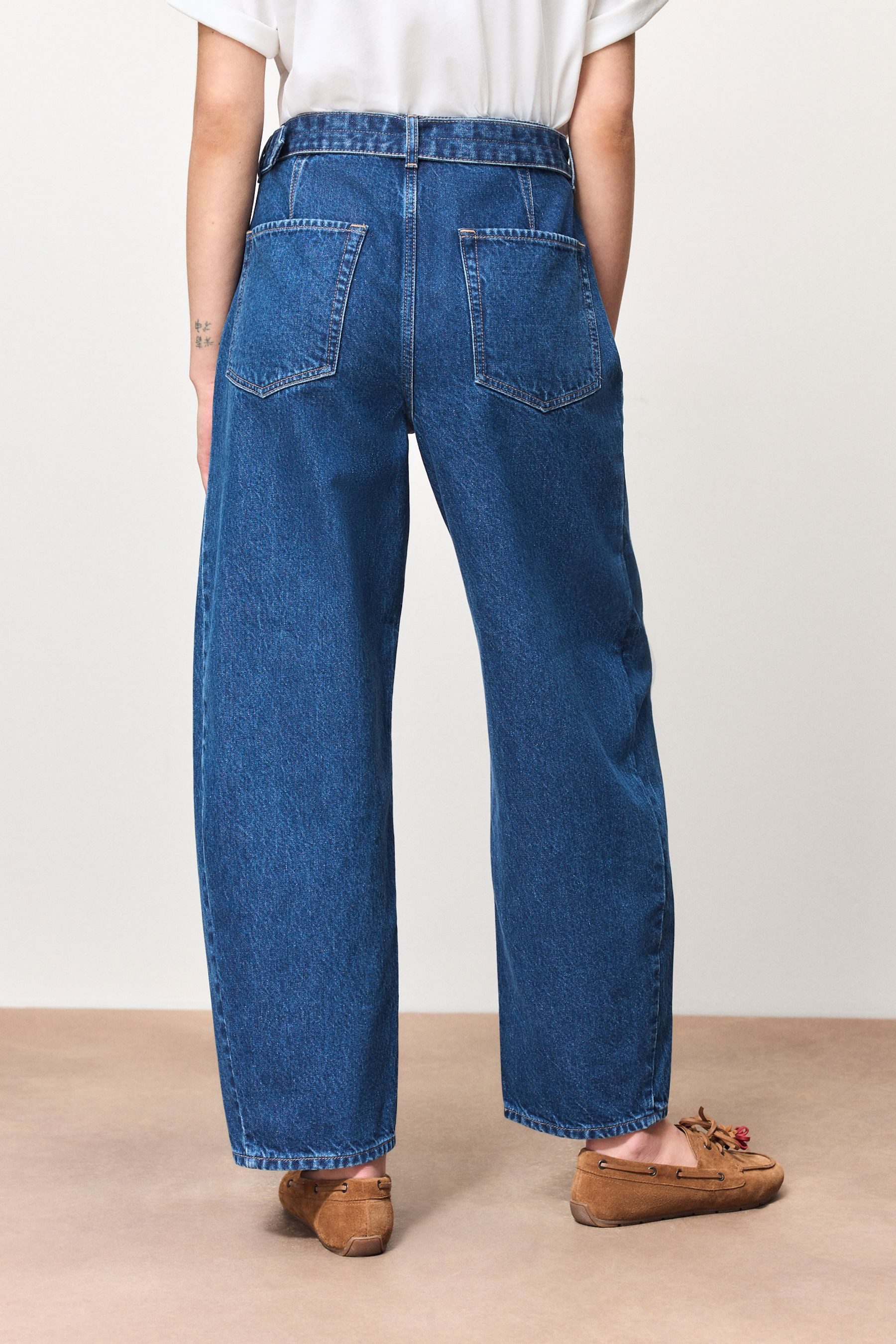 Next Weite Jeans Jeans mit Barrel-Bein und Gürtel (1-tlg) günstig online kaufen