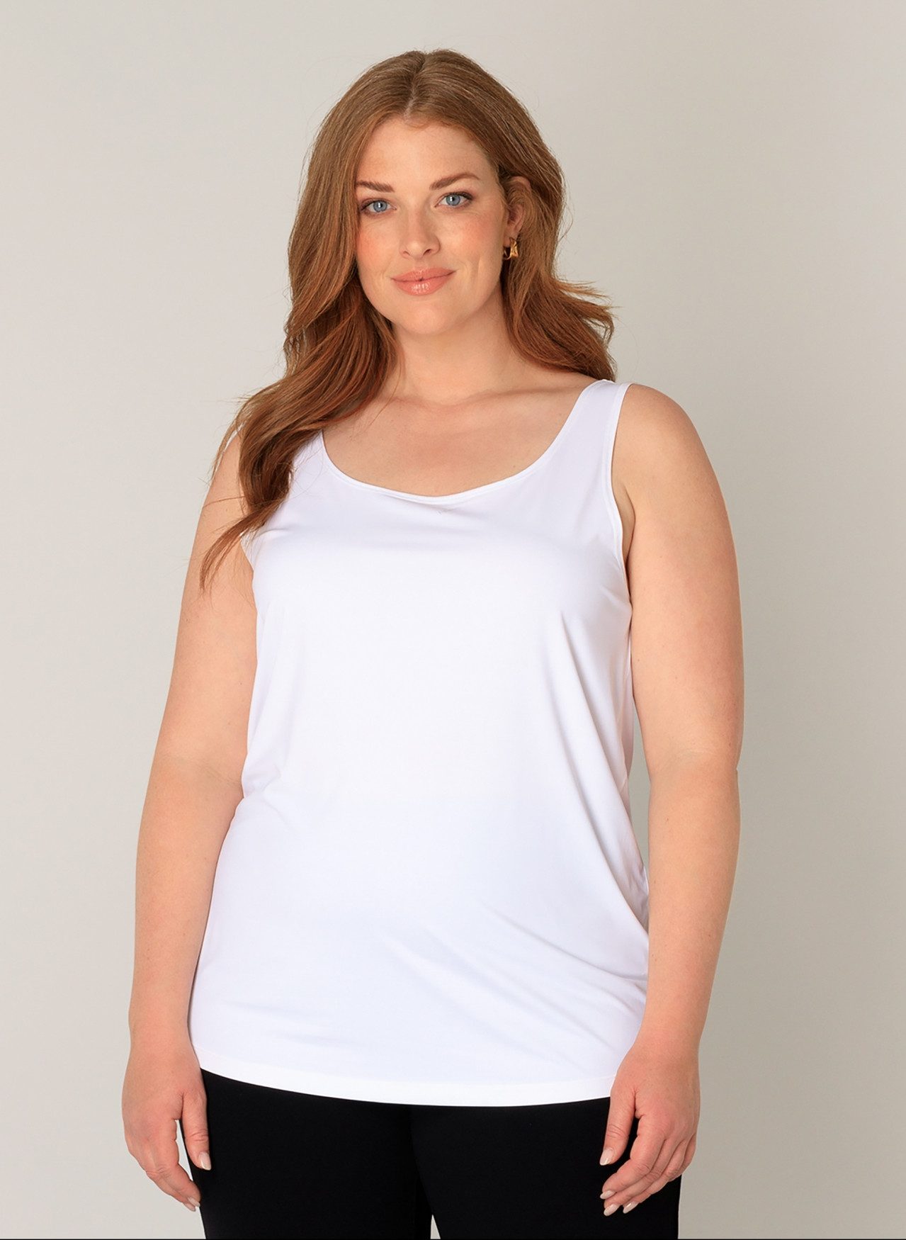 Base Level Curvy Tanktop Style YANNE in cleanem Look - unifarben günstig online kaufen