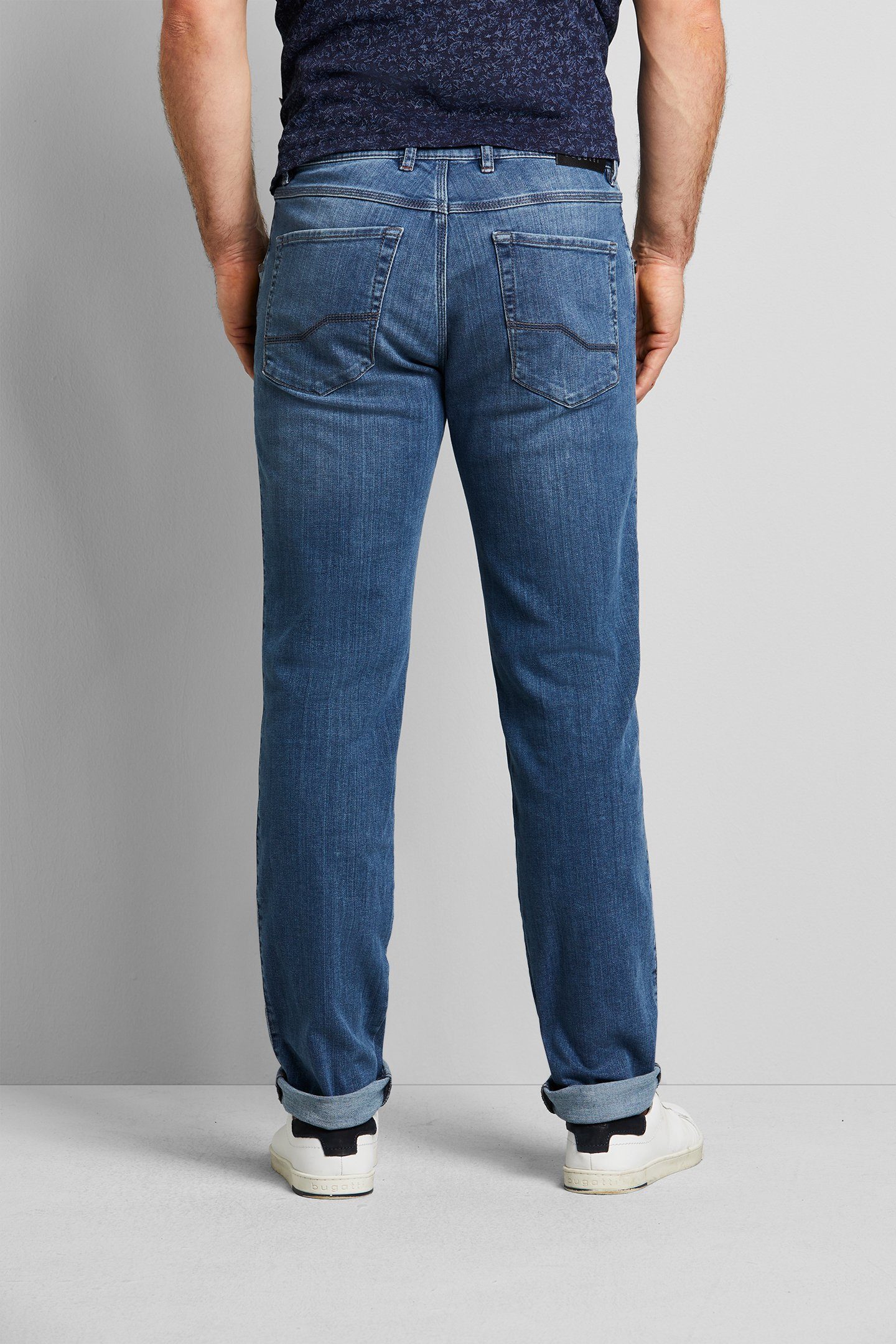 Stretch bugatti mit mittelpureblau Power 5-Pocket-Jeans