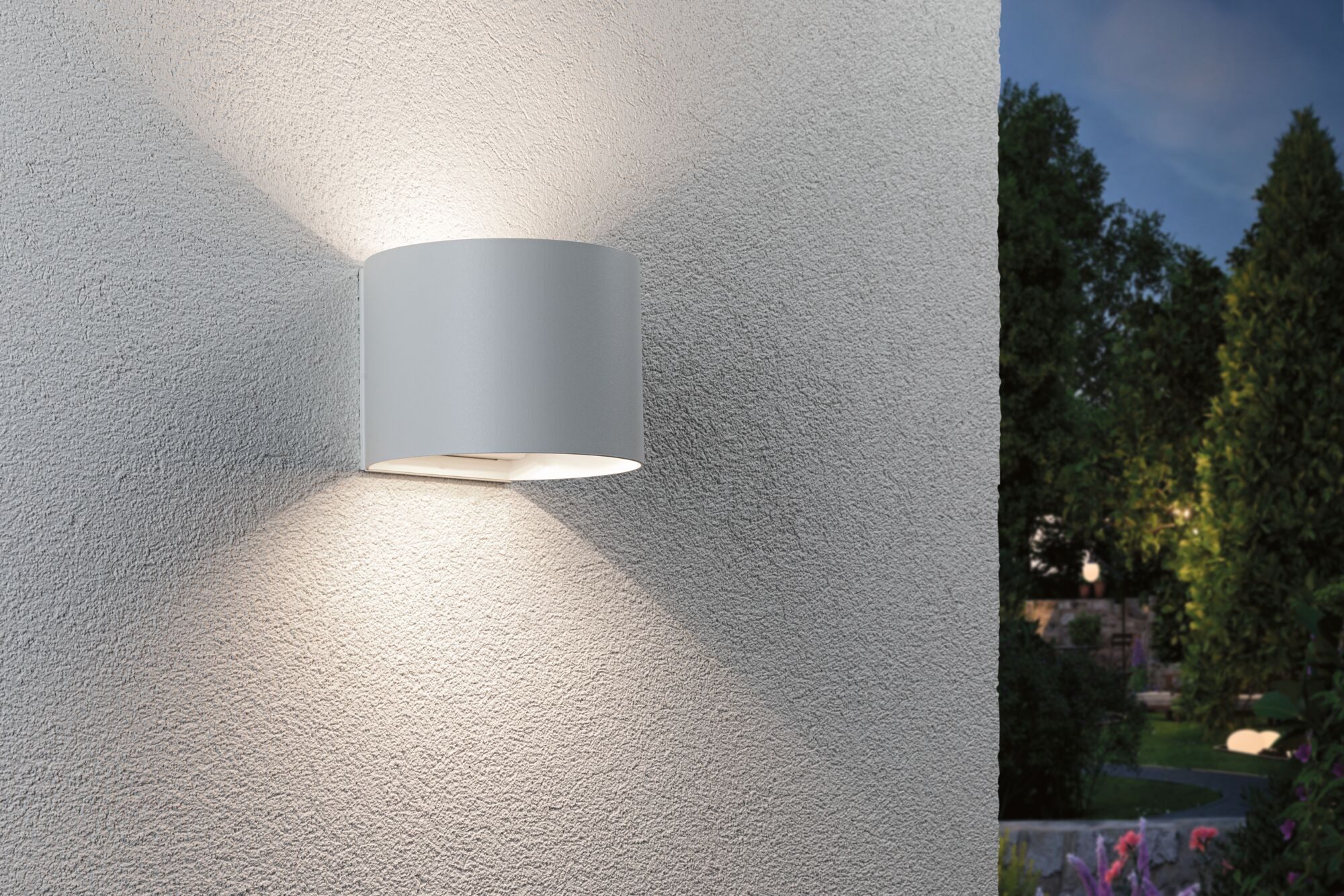 Paulmann LED Wandleuchte Nyora IP44 2W, USB-Ladefunktion, LED fest integriert, Dämmerungsgesteuerter Bewegungsmelder (HF)v
