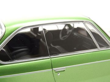 Minichamps Modellauto BMW 3.0 CSi E9 Coupe 1971 grün metallic Modellauto 1:18 Minichamps, Maßstab 1:18