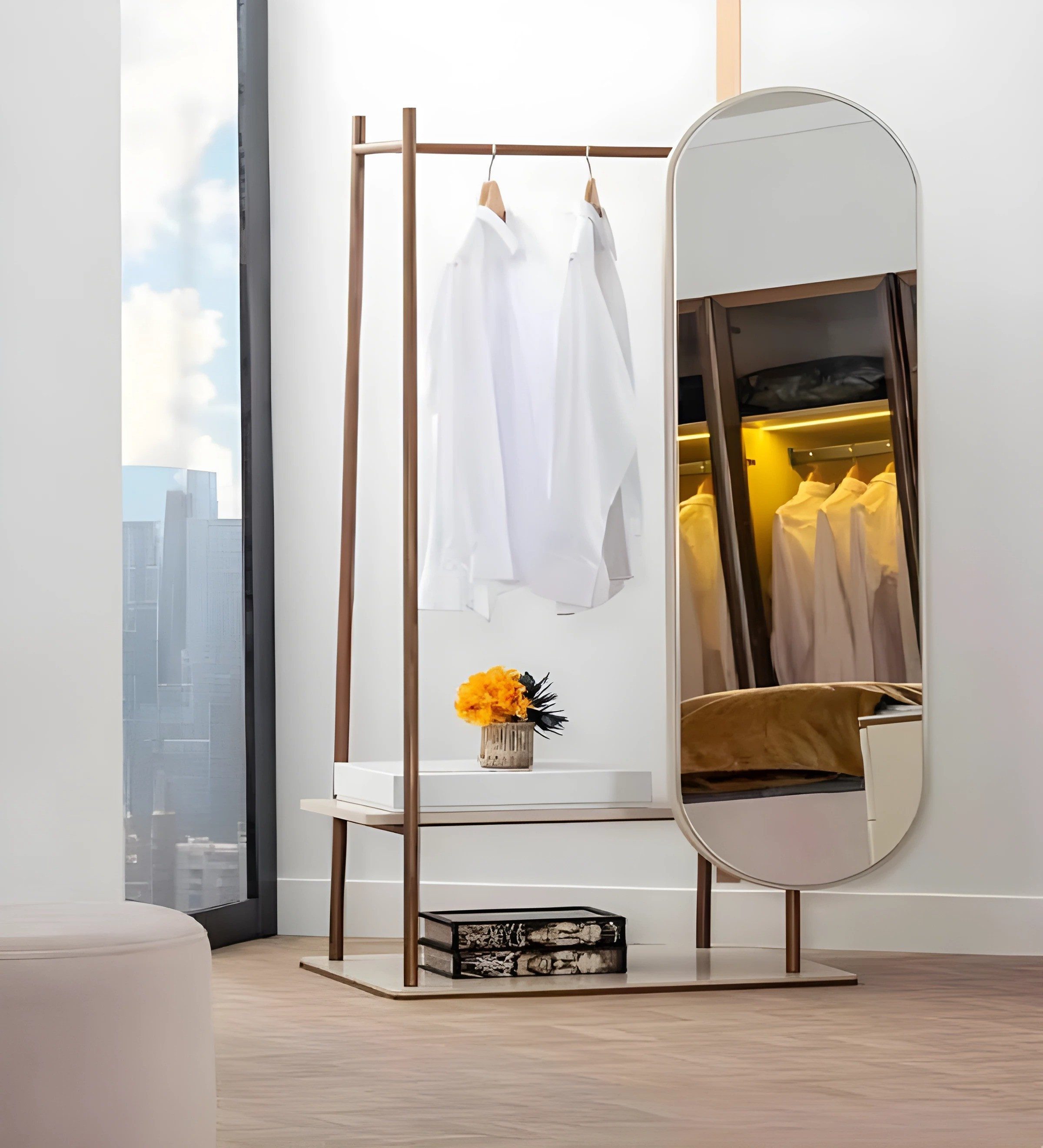 Xlmoebel Standspiegel XLMOEBEL Standspiegel in Beige mit Holzrahmen und Kleiderbügel, Made in Europa