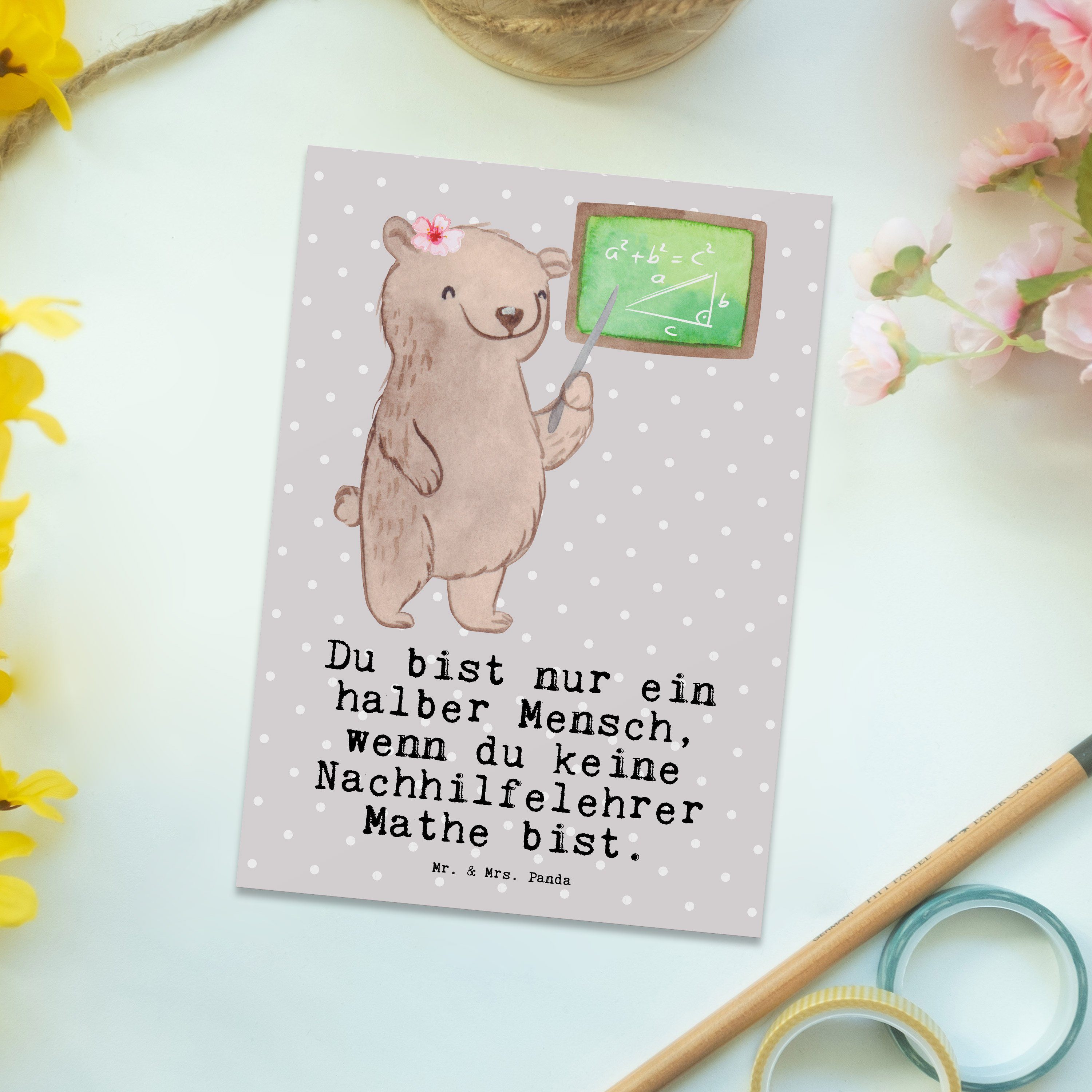 Mr. & Mrs. Panda Postkarte Nachhilfelehrer Mathe Geschenk, Nachh - Grau Herz Mathe mit - Pastell