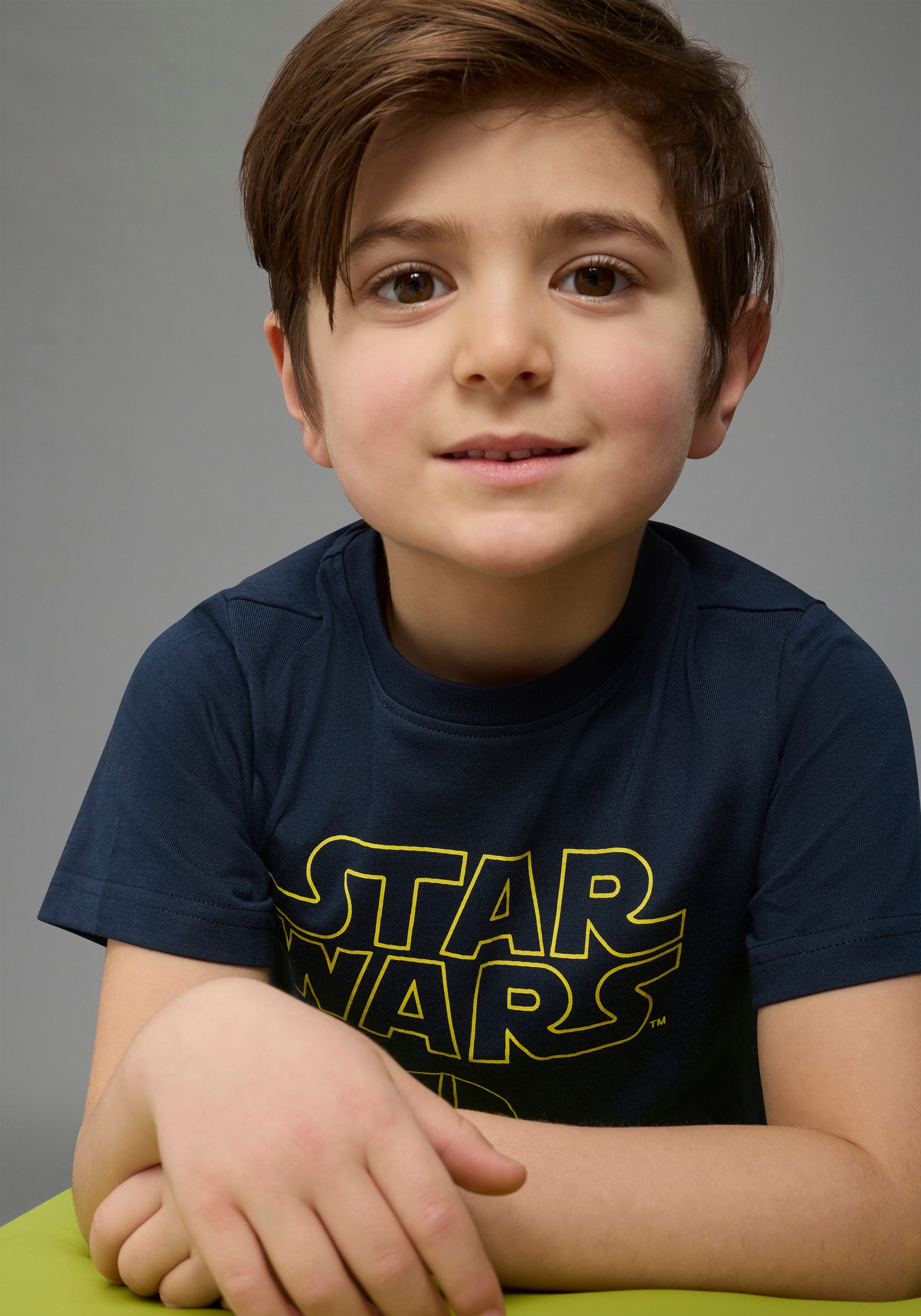 KIDSWORLD T-Shirt STAR WARS: DARTH VADER - Disney Shirt DARTH VADER Shirt. Kurzarm, mit modischem Druck, aus Baumwolle – Bild 5 von 5