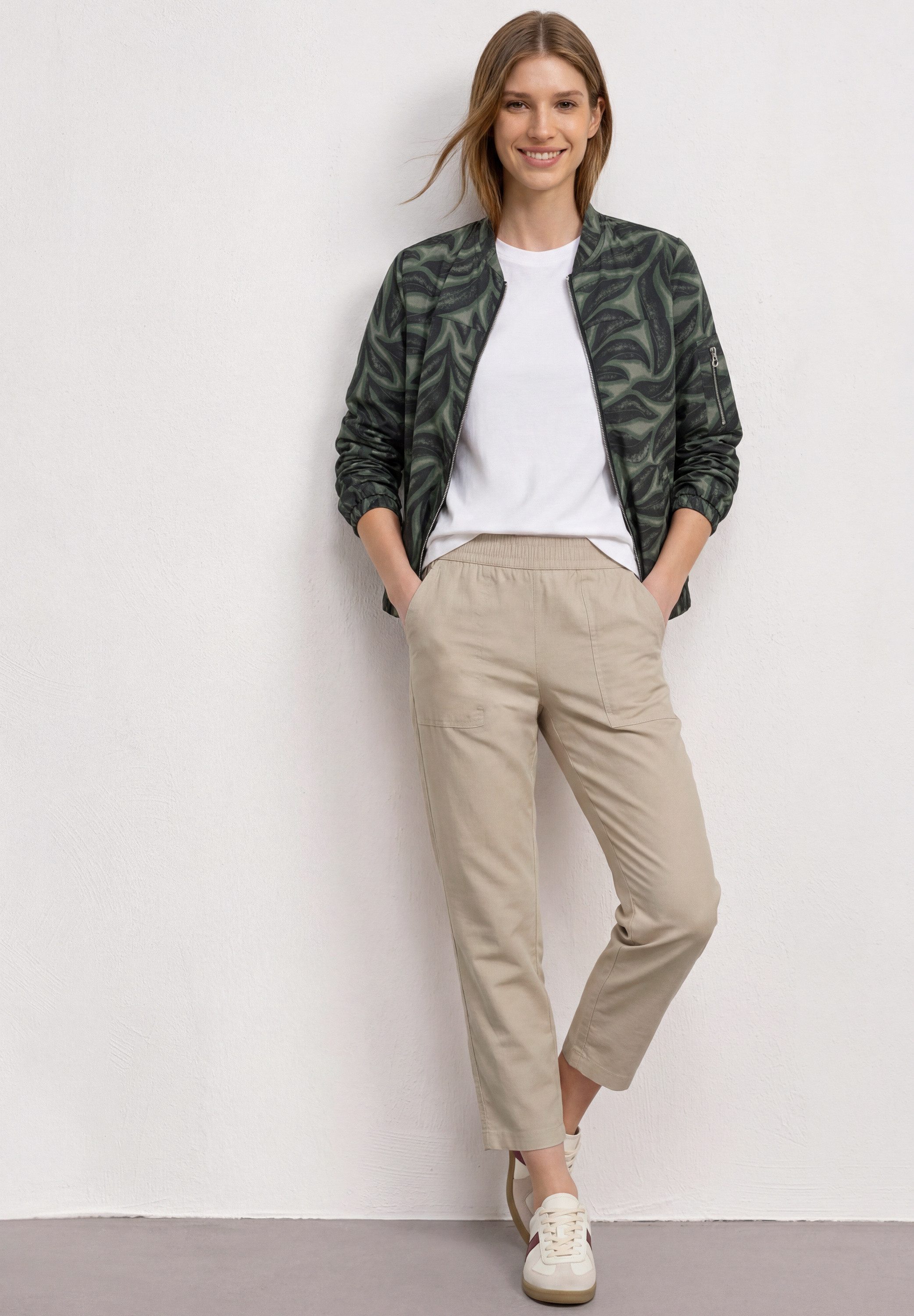 STREET ONE Chinohose Slim Leg Chino mit Elastikbund – Bild 4 von 5