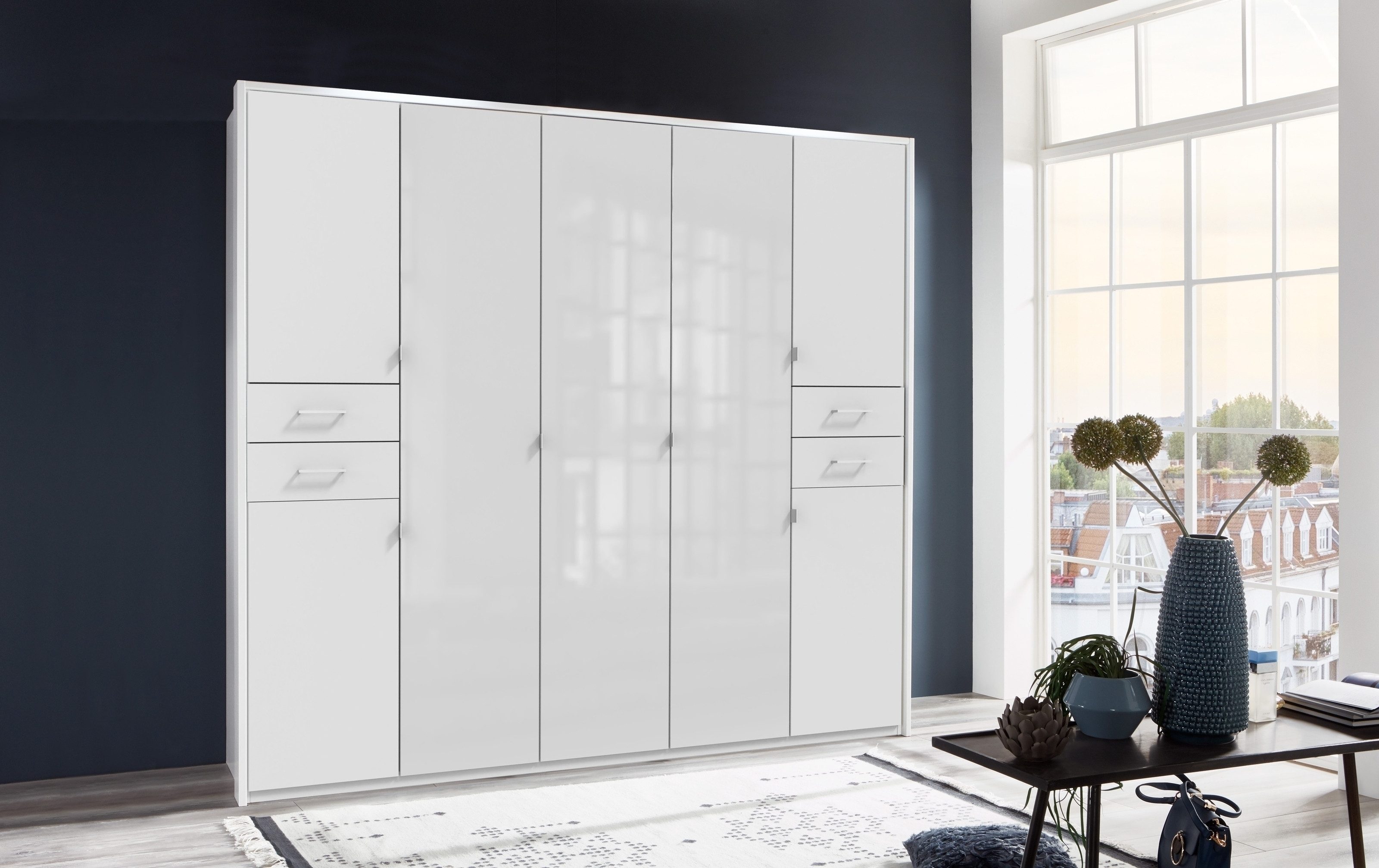 Drehtürenschrank in WEISS + GLAS WEISS - 225x208x58cm (BxHxT)