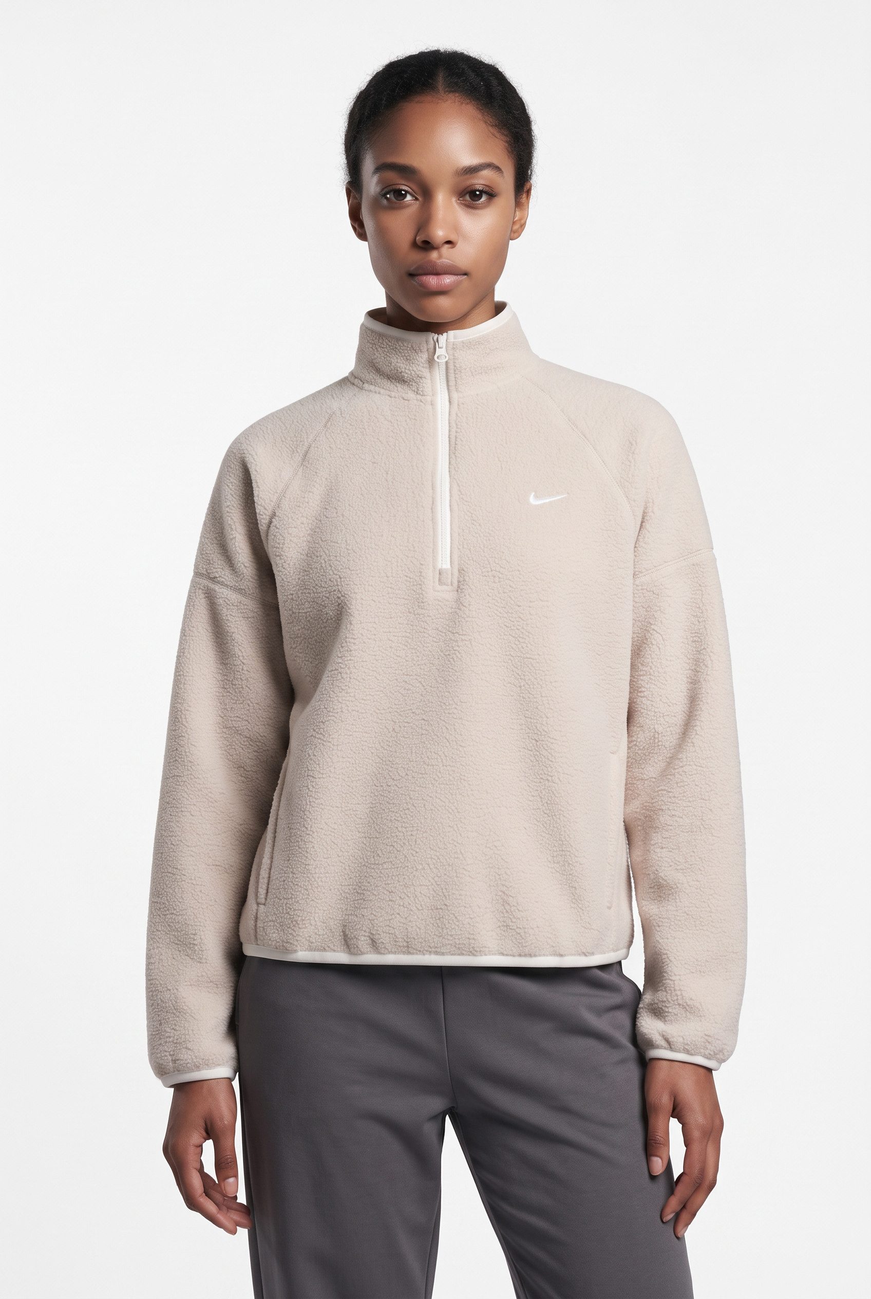 Nike Sportswear Sweatshirt W NK CHILL POLAR OS FIT TOP mit Rundhalsausschnitt, aus angerauter Sweatware