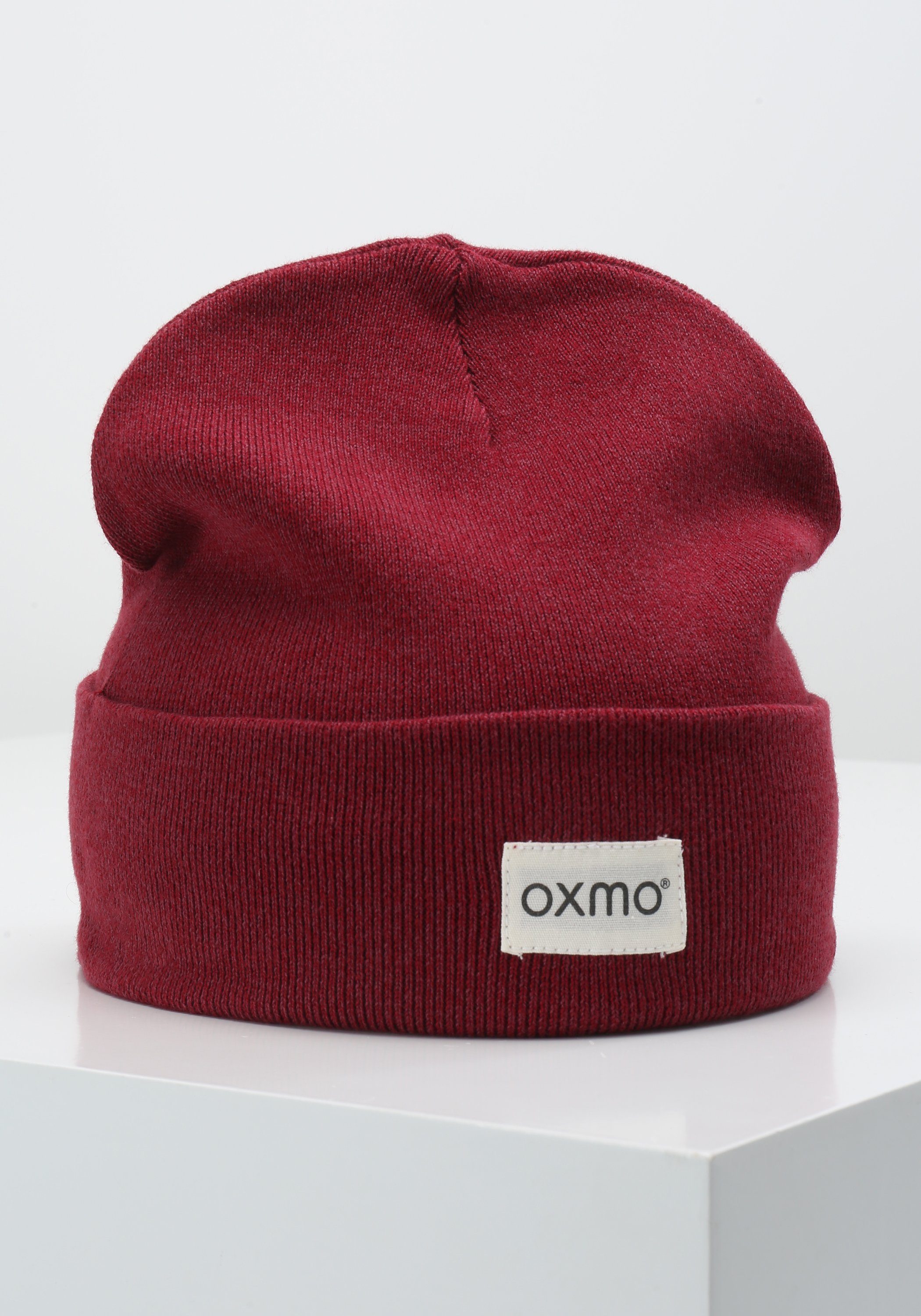 Beanie OXMO mit (7989853) Logobadge OXBiene Strickmütze WINE MEL R