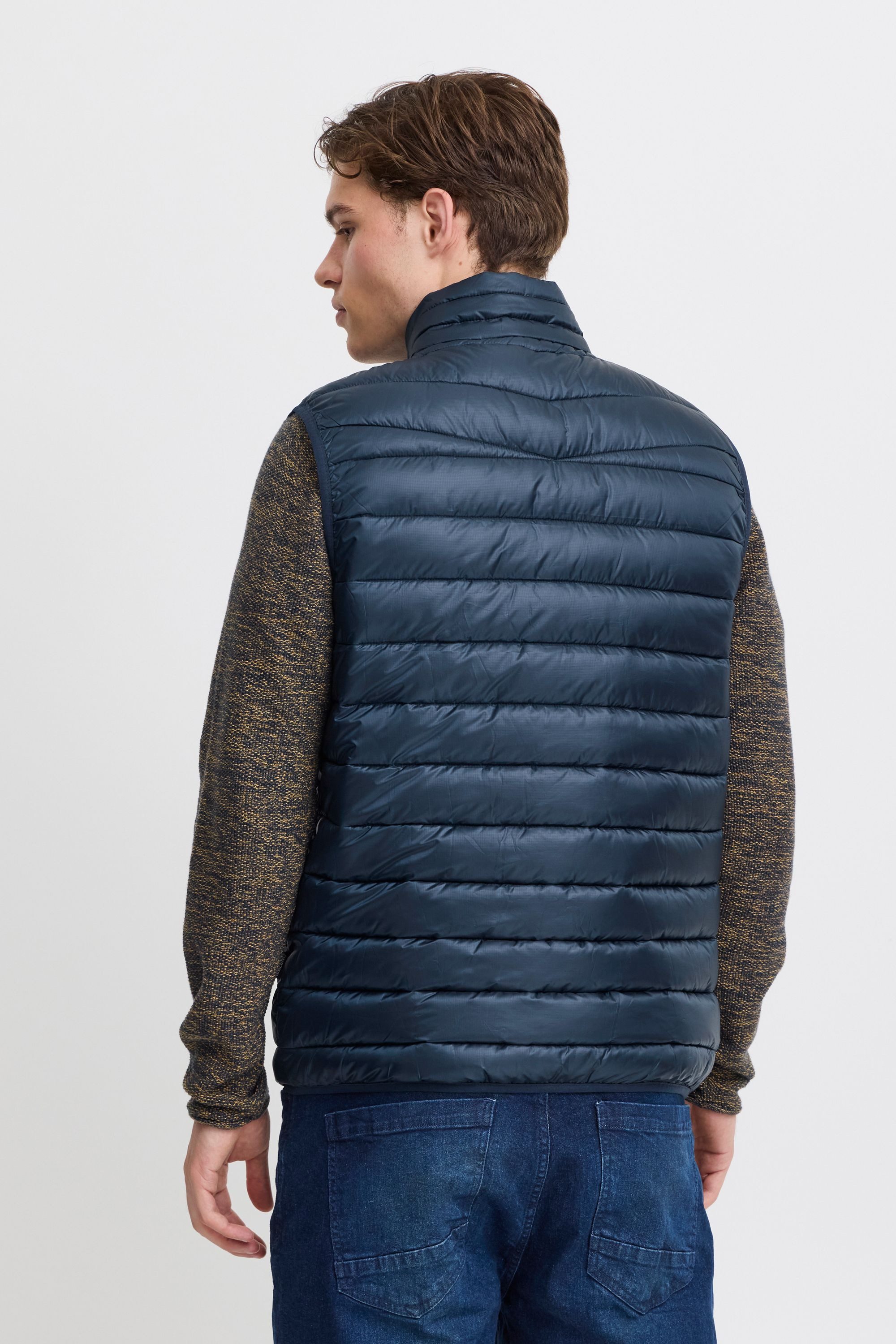 Blend Steppweste BHOuterwear Stilvolle Basic Steppweste mit Taschen