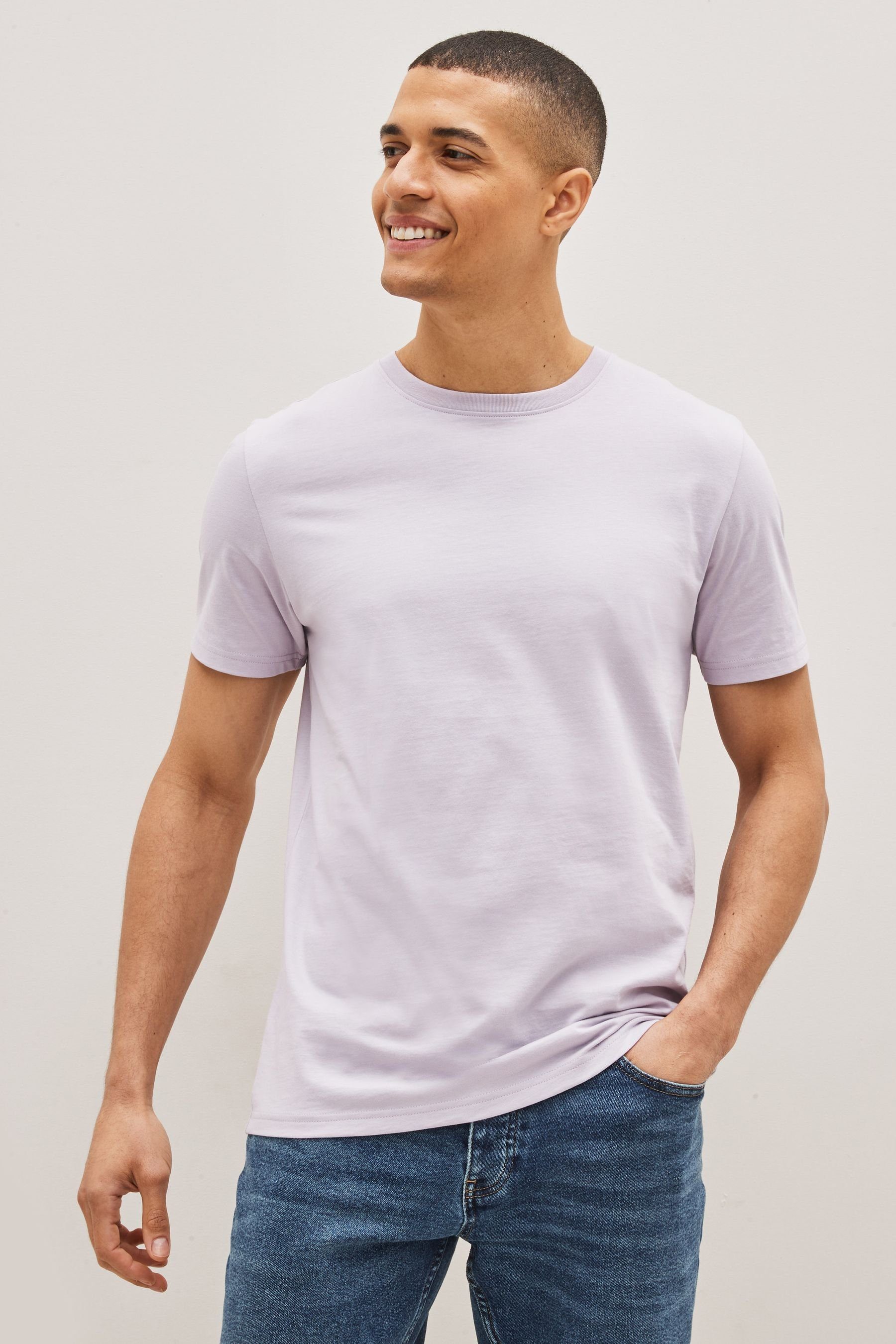 Next T-Shirt Essential T-Shirt mit Rundhalsausschnitt (1-tlg) Lilac Purple