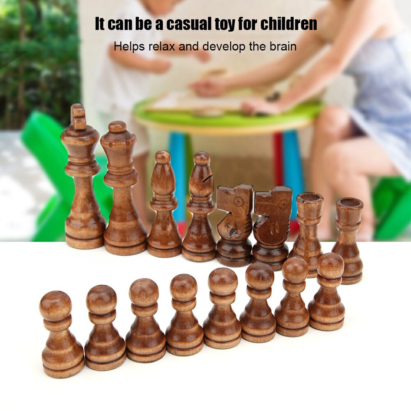 Schach, mit 32 Teilen, Holz. Spielzeug - Spielzeug - Auctionet