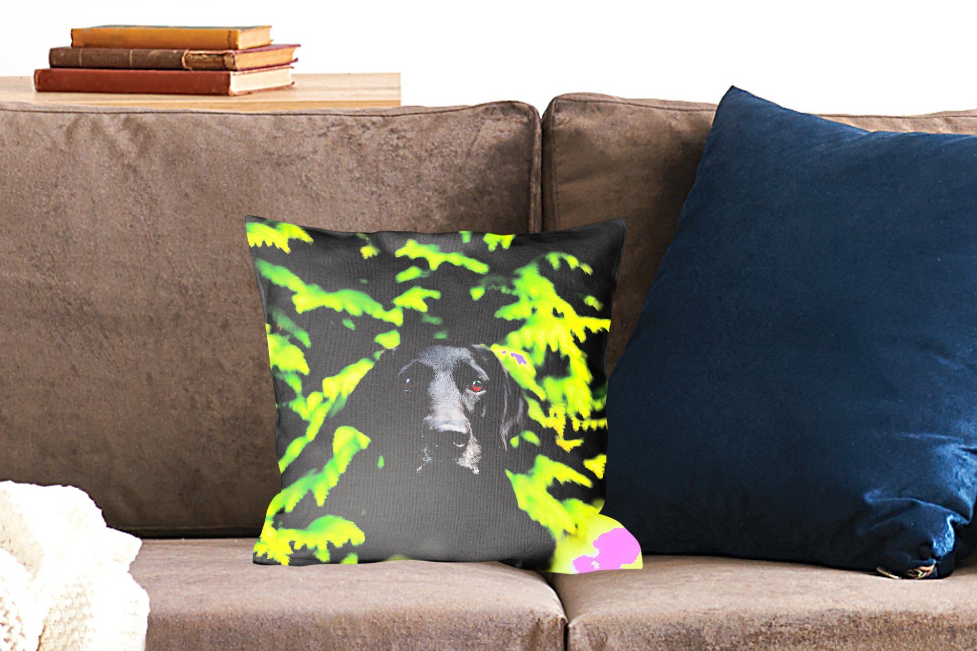 MuchoWow für schwarzer mit Blätter, Sofakissen Zierkissen Füllung inmitten Dekokissen der Wohzimmer, Schlafzimmer, Deko, Retriever Ein grünen Labrador