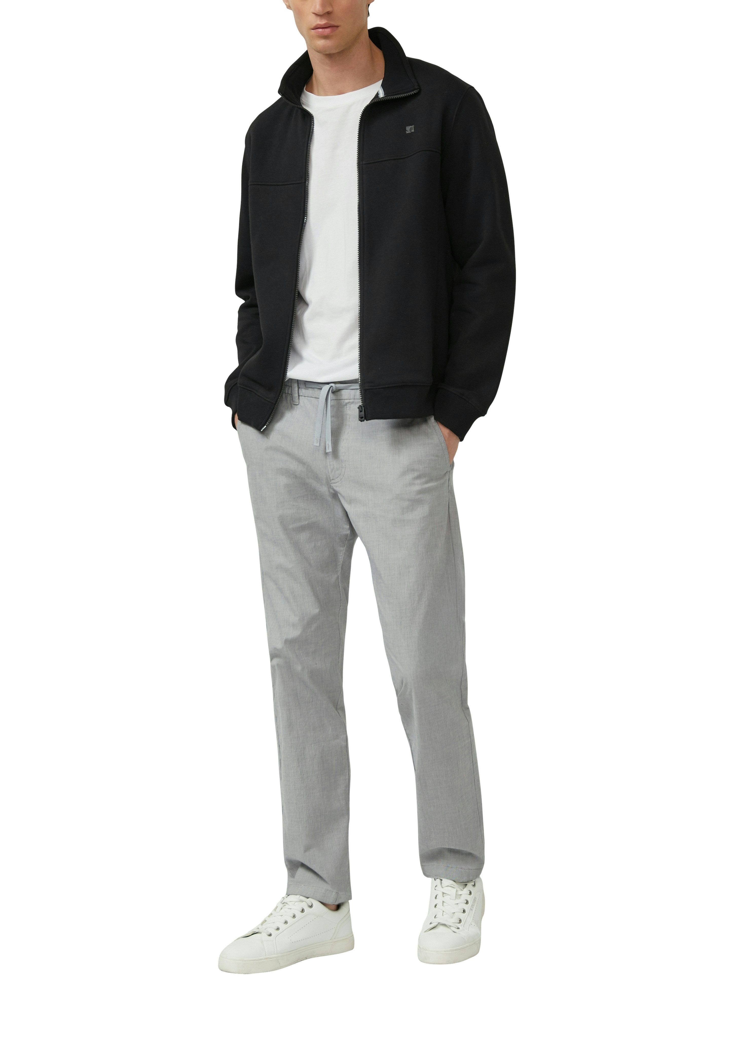 s.Oliver Chinohose mit Stretch und elastichem Bund – Bild 3 von 4