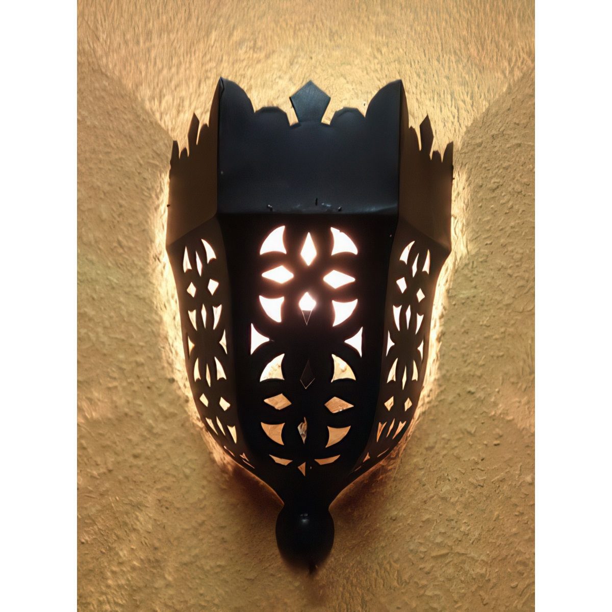 Marrakesch Orient & Mediterran Interior Wandleuchte Mediterrane Wandleuchte Tuba handgefertigt aus Metall in Schwarz 30 cm, Handarbeit