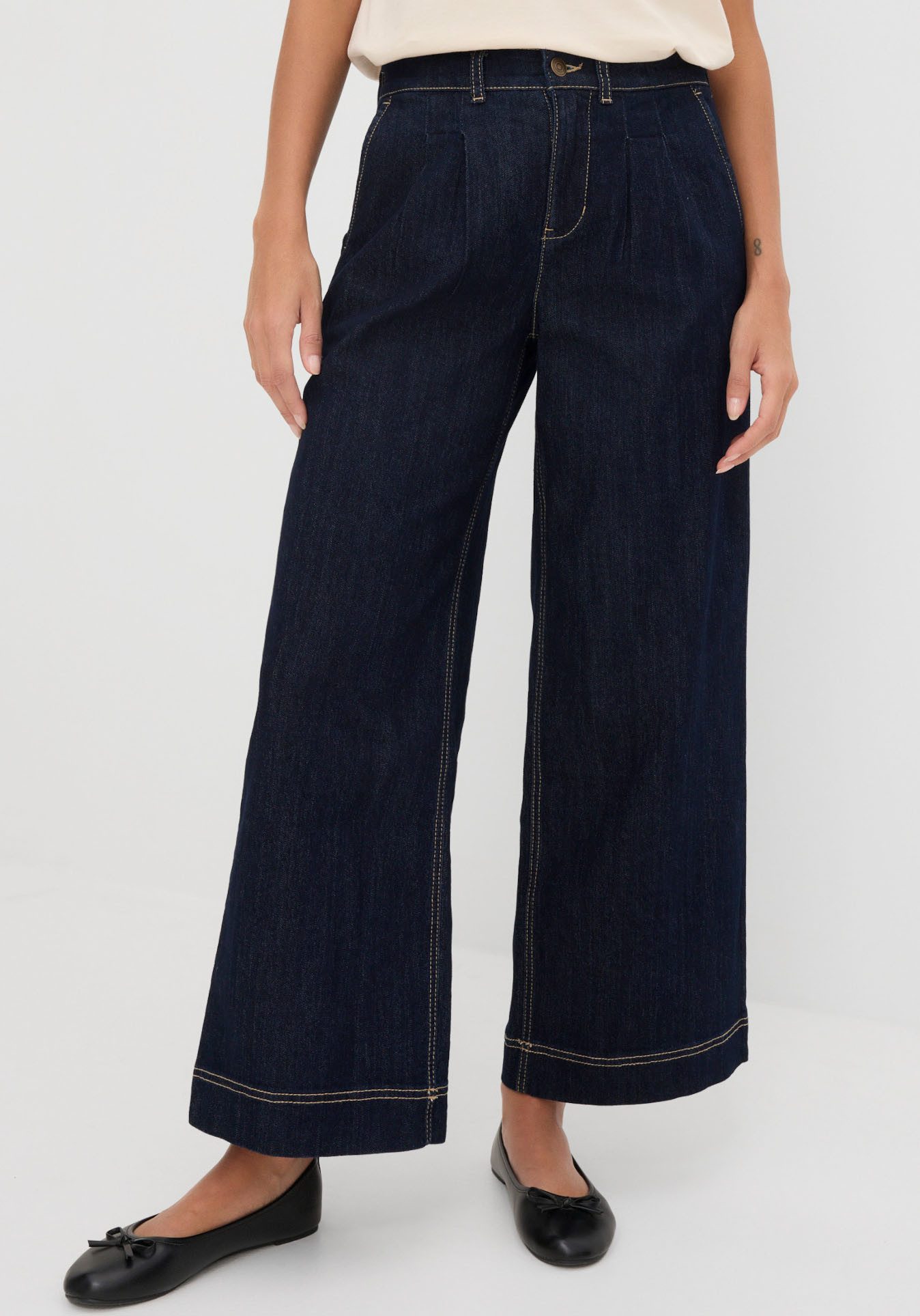 bonprix Weite Jeans Loose Fit Passform, High Waist, mit Bundfalten